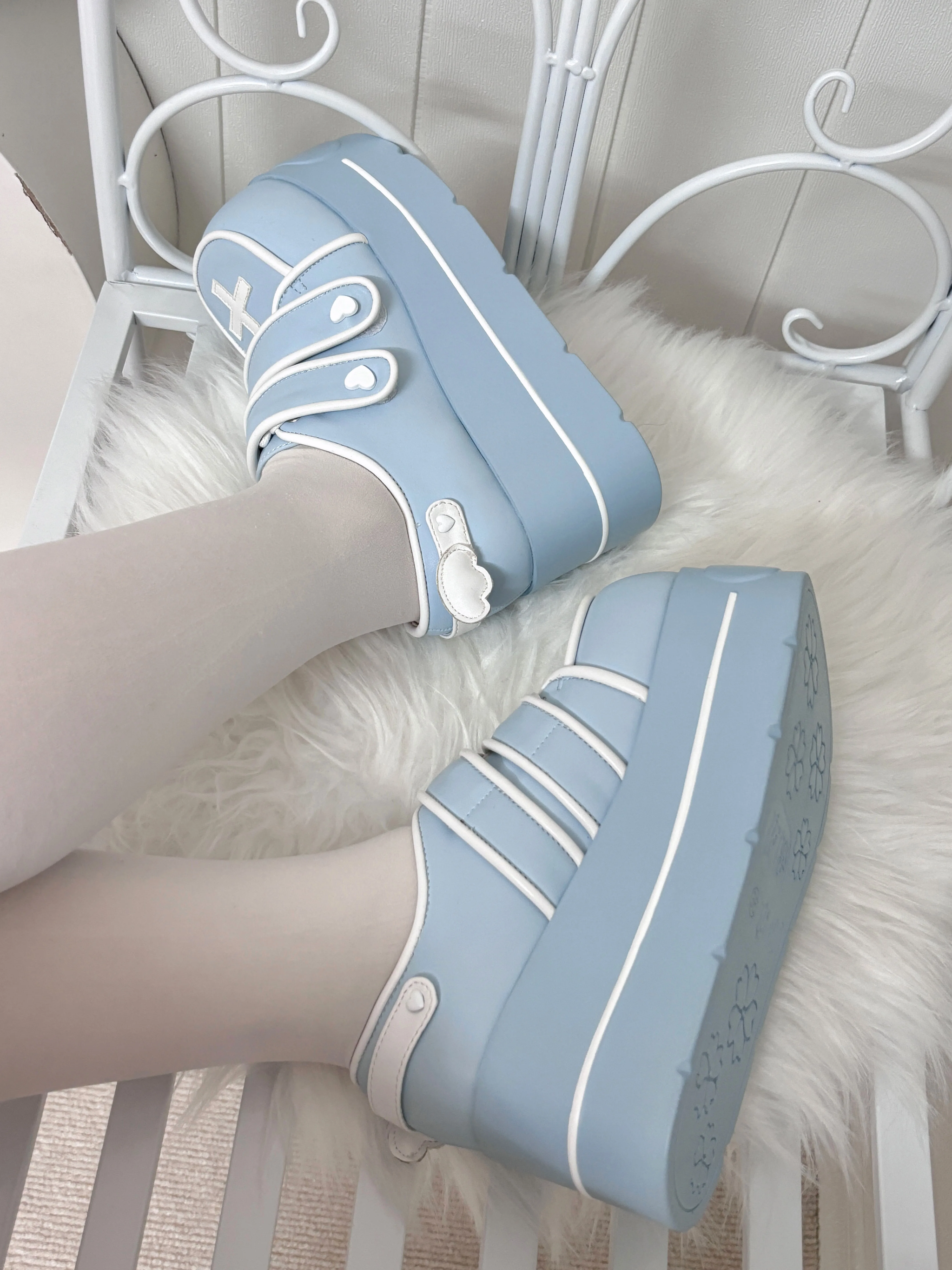 Back view angel heart platform shoes worn on model exposed thick chunky heel light blue Tenshi Kaiwai style
