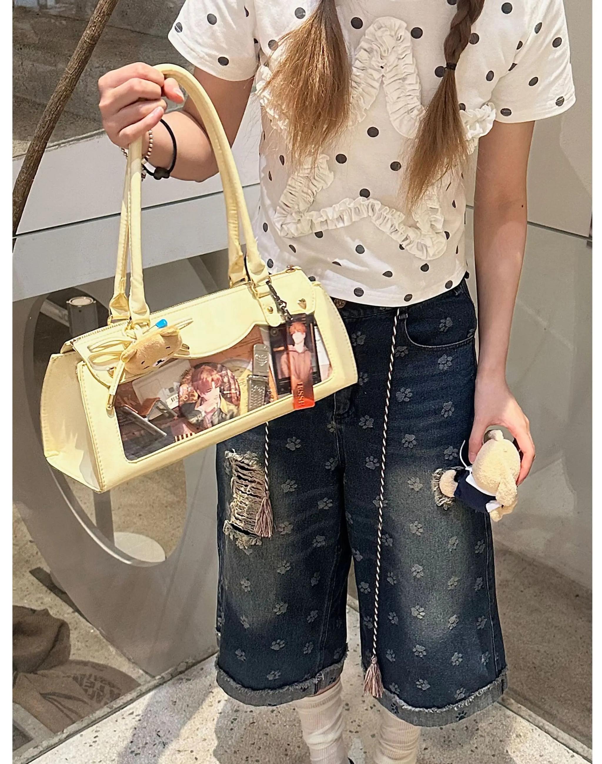 Jirai Kei baguette itabag worn as crossbody style for convention and daily wear versatility demonstration