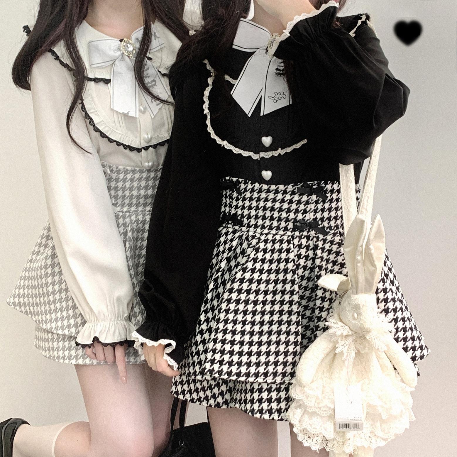 Jirai Kei peter pan collar blouse white color version front view ruffled detail