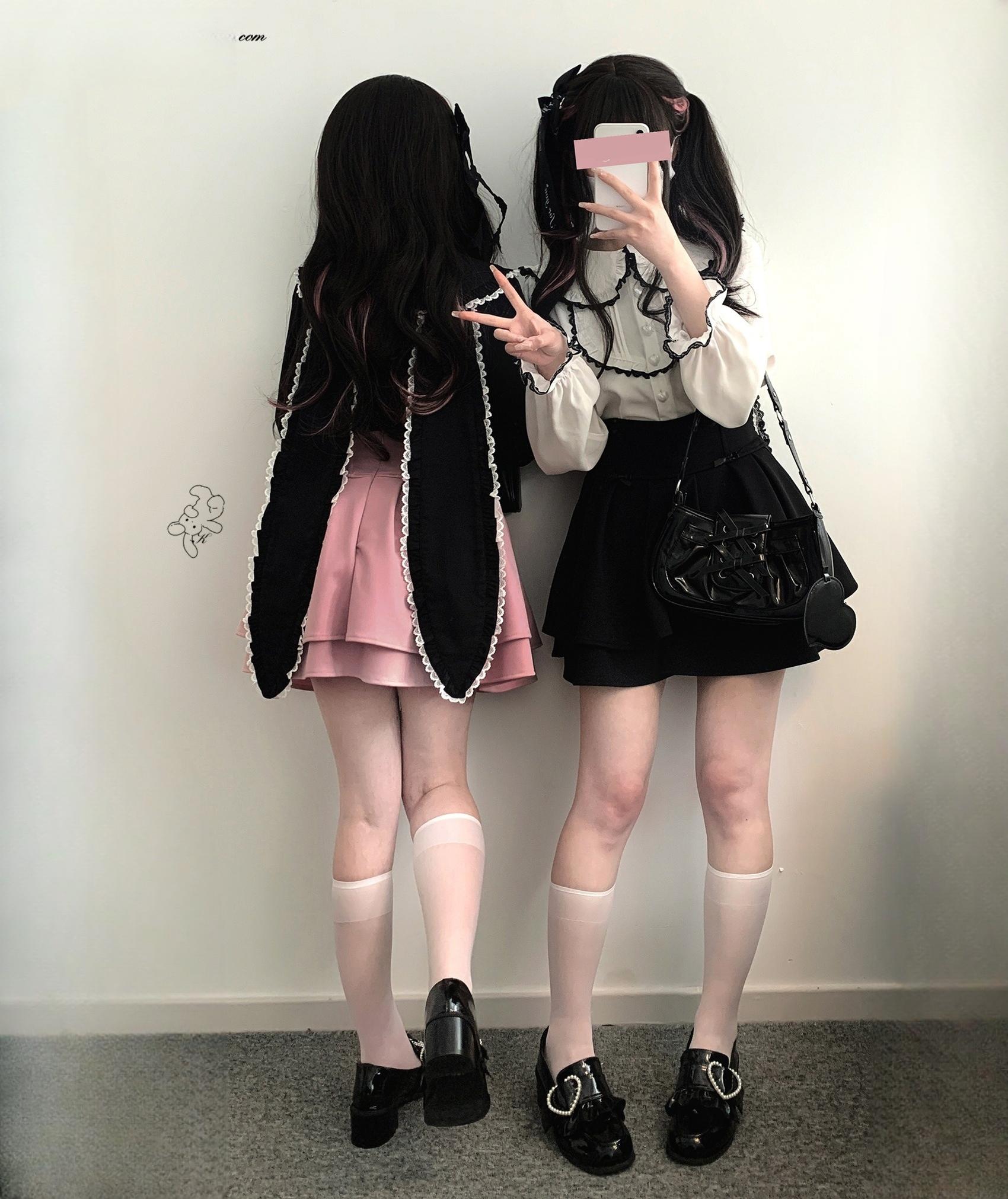Jirai Kei blouse back view bunny ear detail pink skirt ruffled trim rear profile