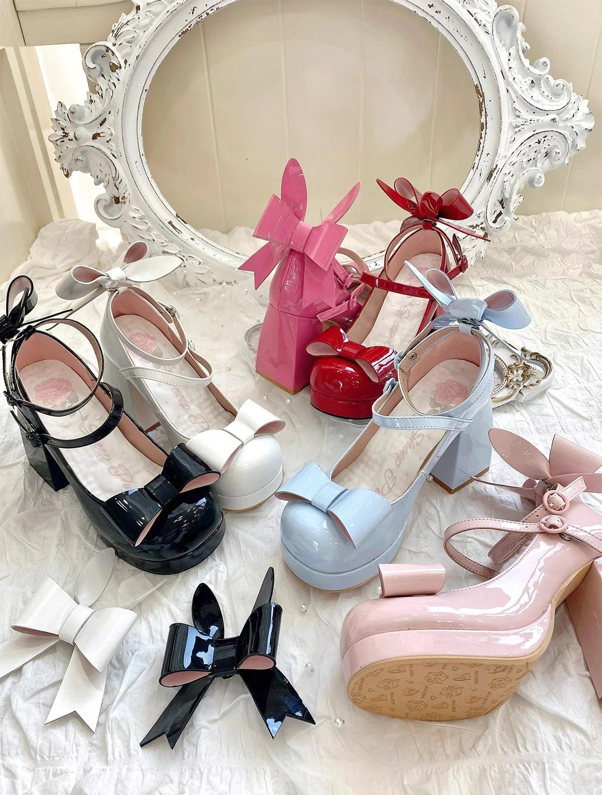 Jirai Kei round toe platform heels paired with decorative hosiery stockings for enhanced alternative fashion aesthetic presentation