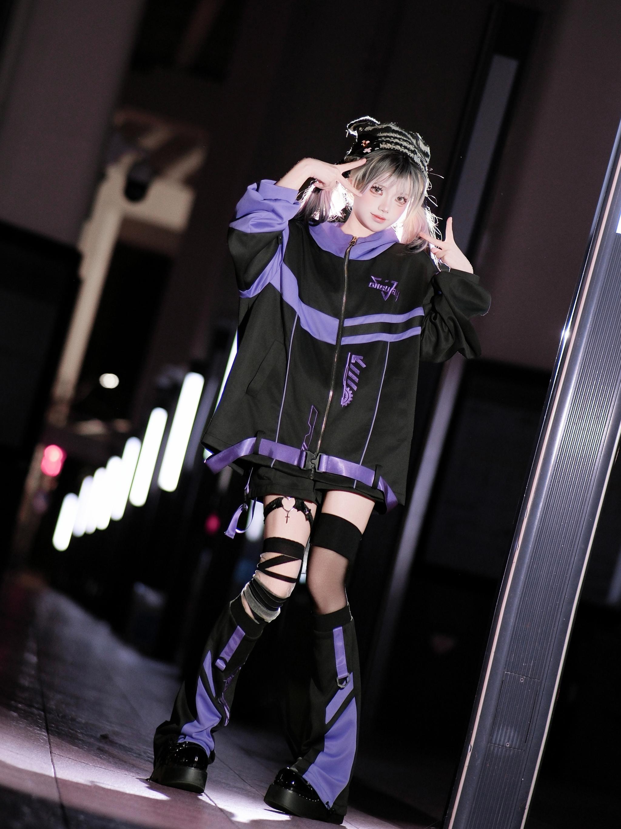 Cyberpunk Tenshi Kaiwai set styling - showing alternative fashion pairing suggestions with accessories