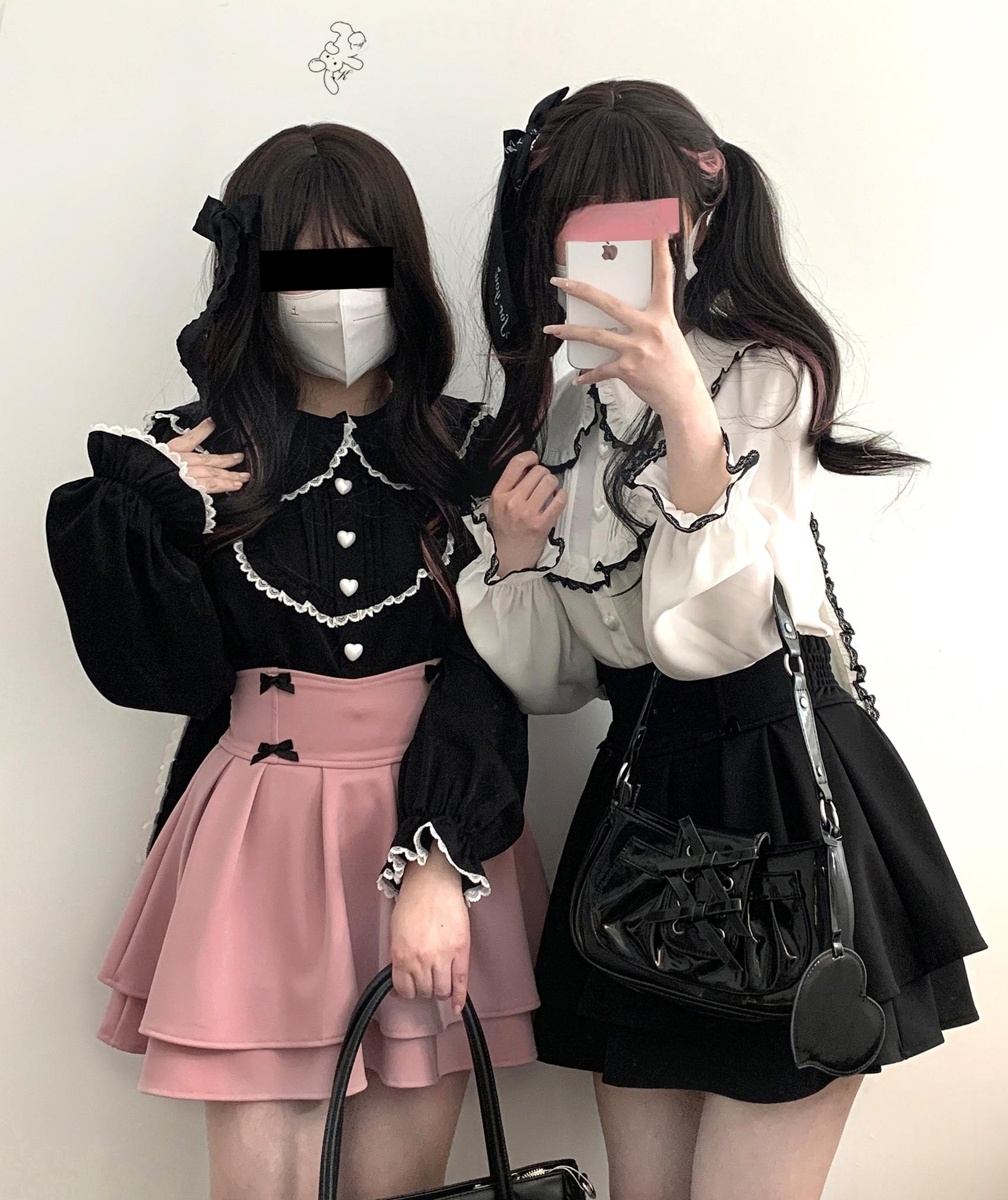 Jirai Kei peter pan collar blouse black version full body coordinate front view