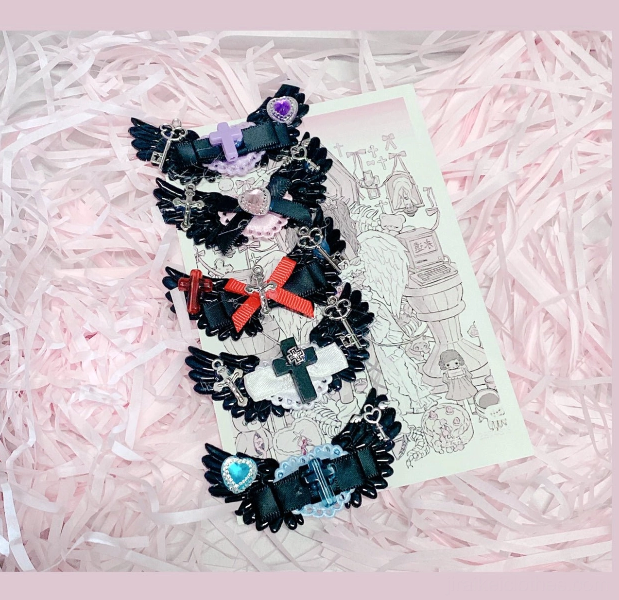 Seven centimeter large edge clip with optional customizable color selection in jirai kei underground fashion aesthetic