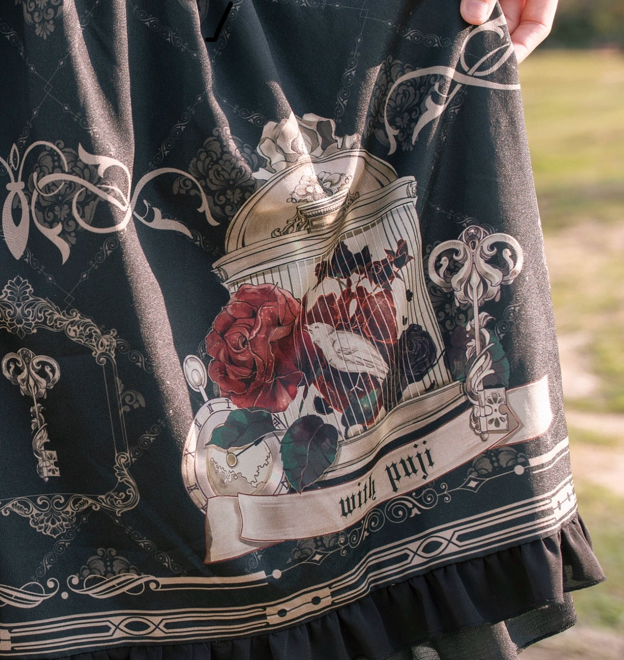 Black gothic lolita jsk dress red bow waist detail ruffled neckline costume styling