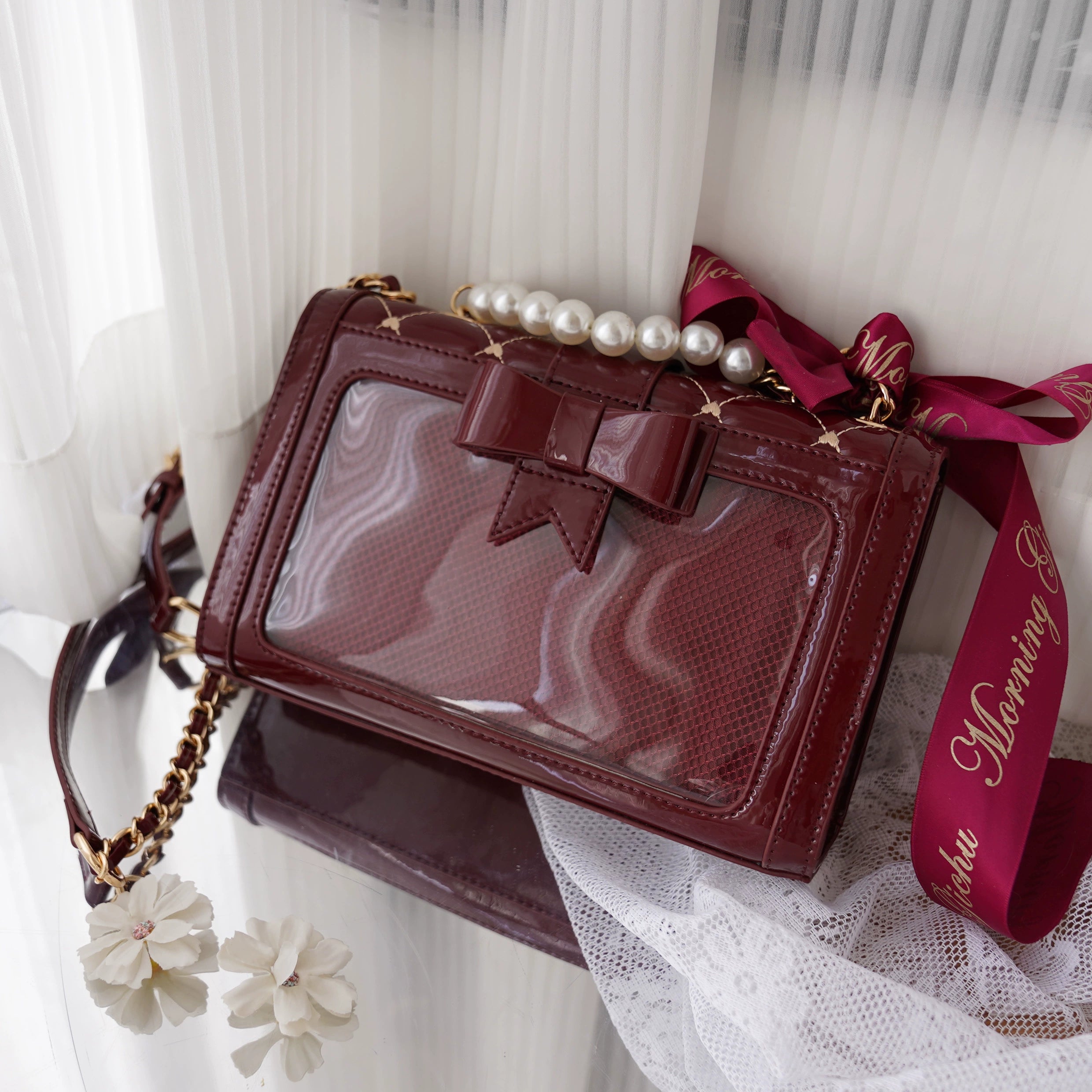Jirai kei ita shoulder bag rhombus quilting texture detail showing sophisticated craftsmanship and durability