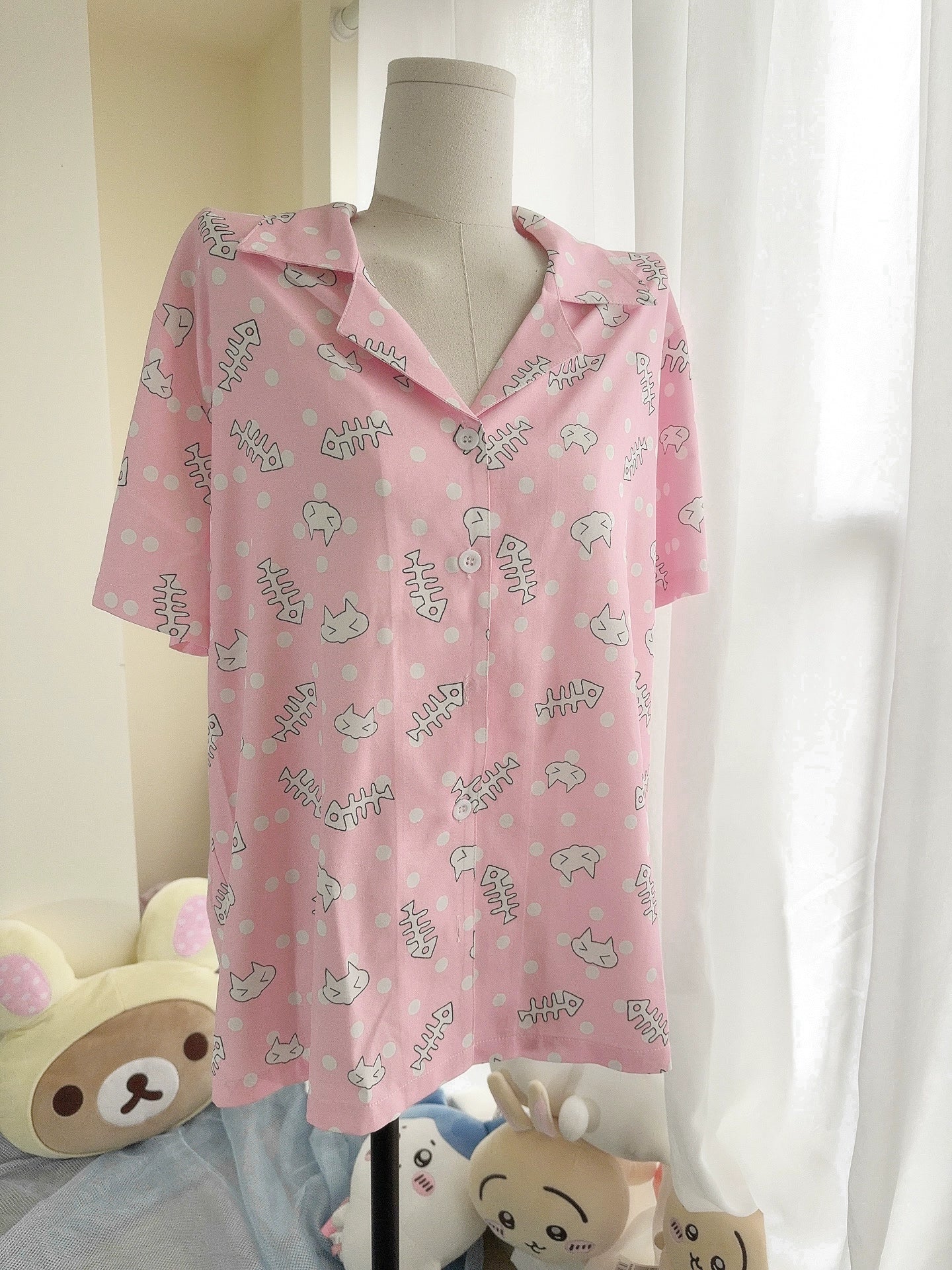 Pink Tenshi Kaiwai cat print pajama set with short sleeves and shorts, cute aesthetic styling, perfect for tenshi kaiwai fashion enthusiasts and kawaii lovers