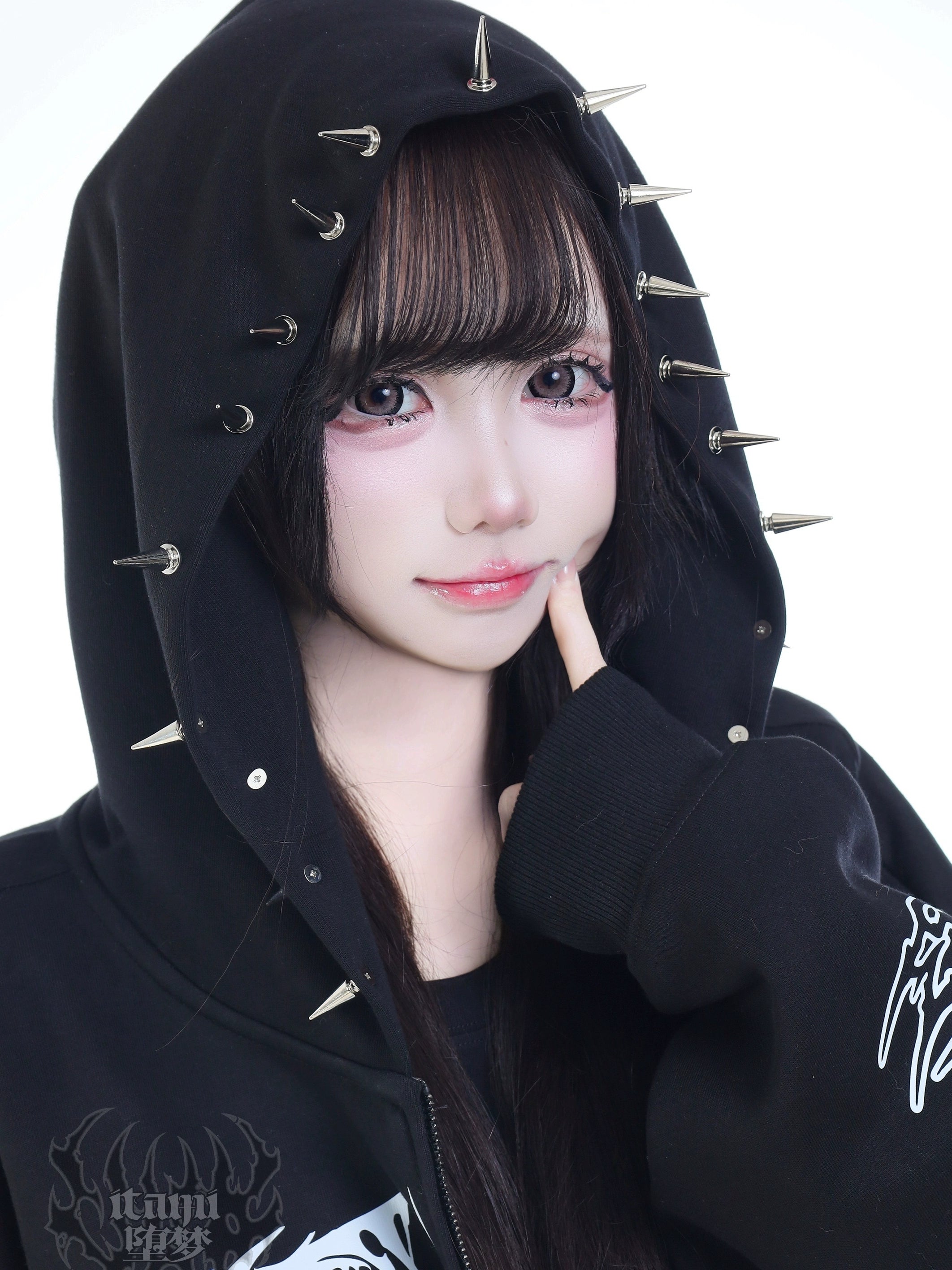 Jirai Kei punk hooded jacket head shoulder close-up model bangs metal spike stud details hood clear view sleeve gothic print visible