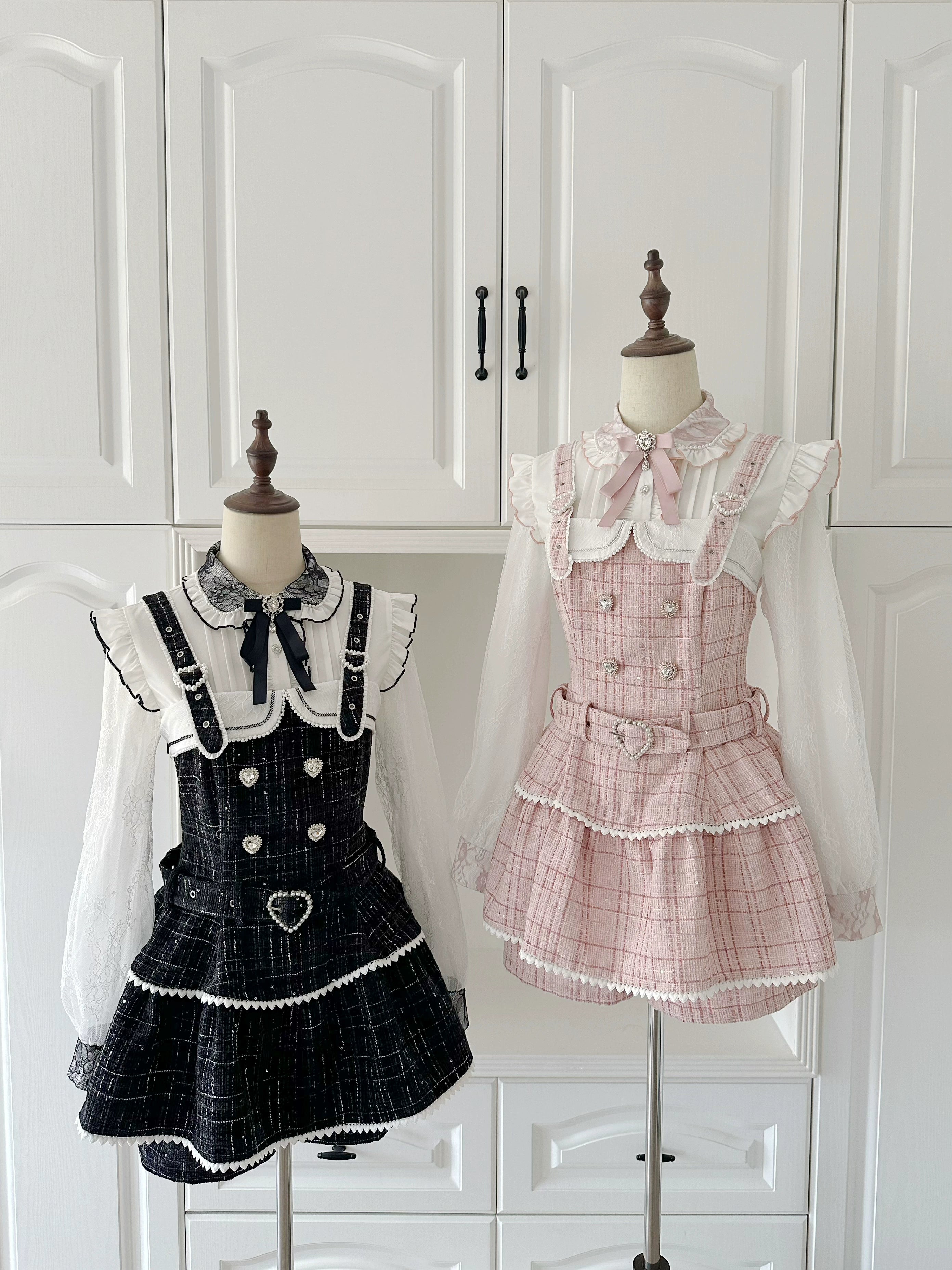 Pink Jirai Kei suspender skirt layered styling with oversized blazer, heart accessories, and subculture aesthetic