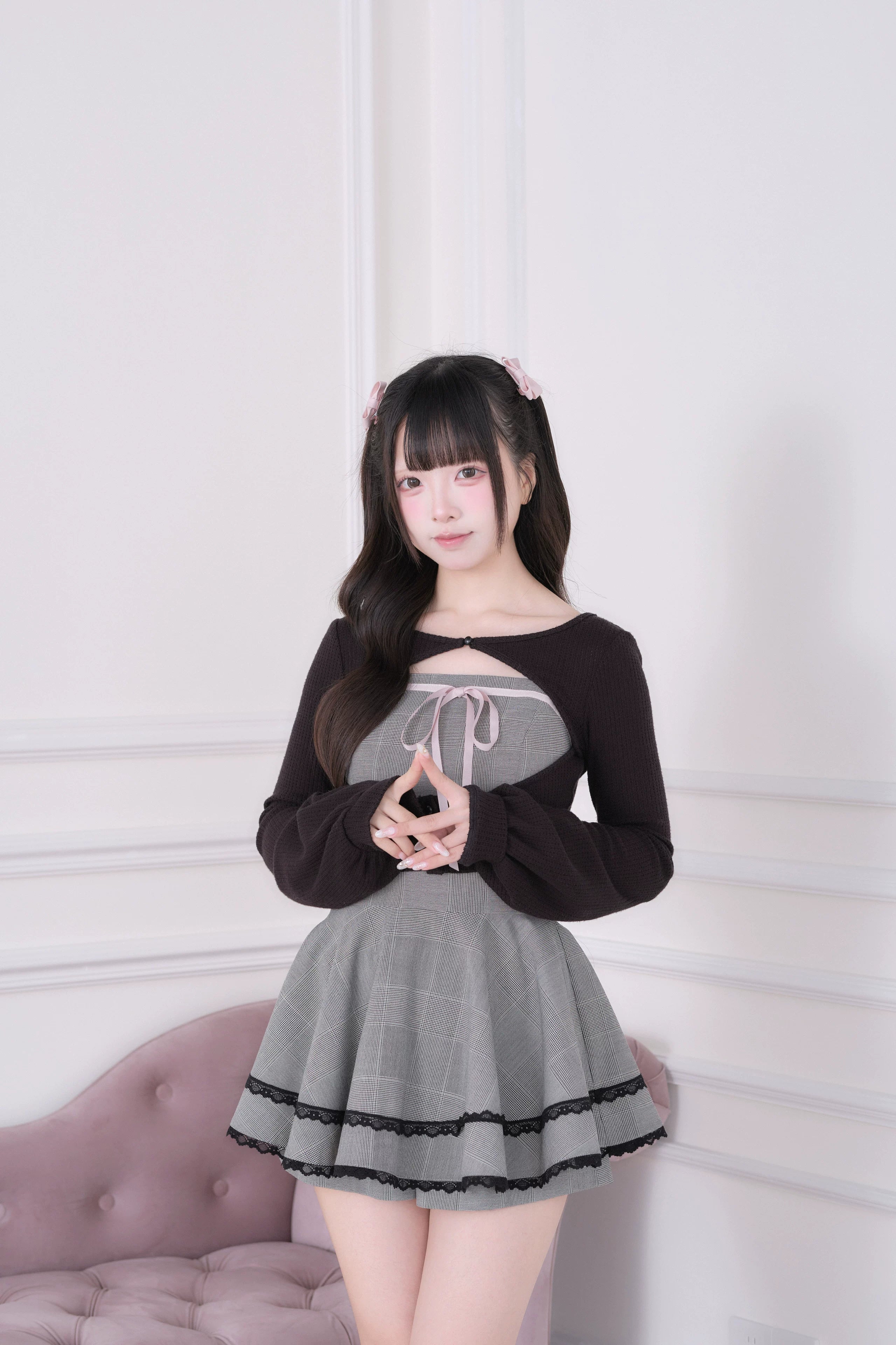 Black Ryousangata plaid dress with brown bolero and double black ruffle trim - sweet lolita Jirai Kei styling