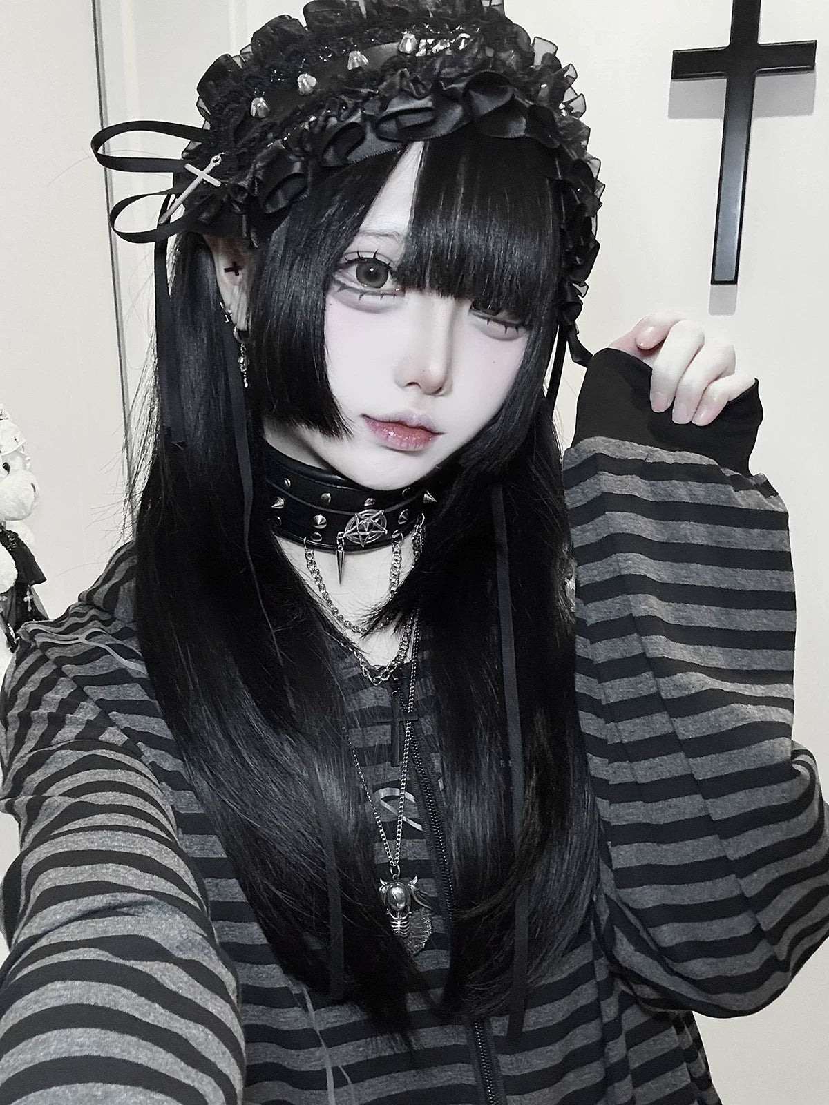 Jirai Kei gothic striped hoodie size comparison showing different fit proportions across S M L XL sizing options