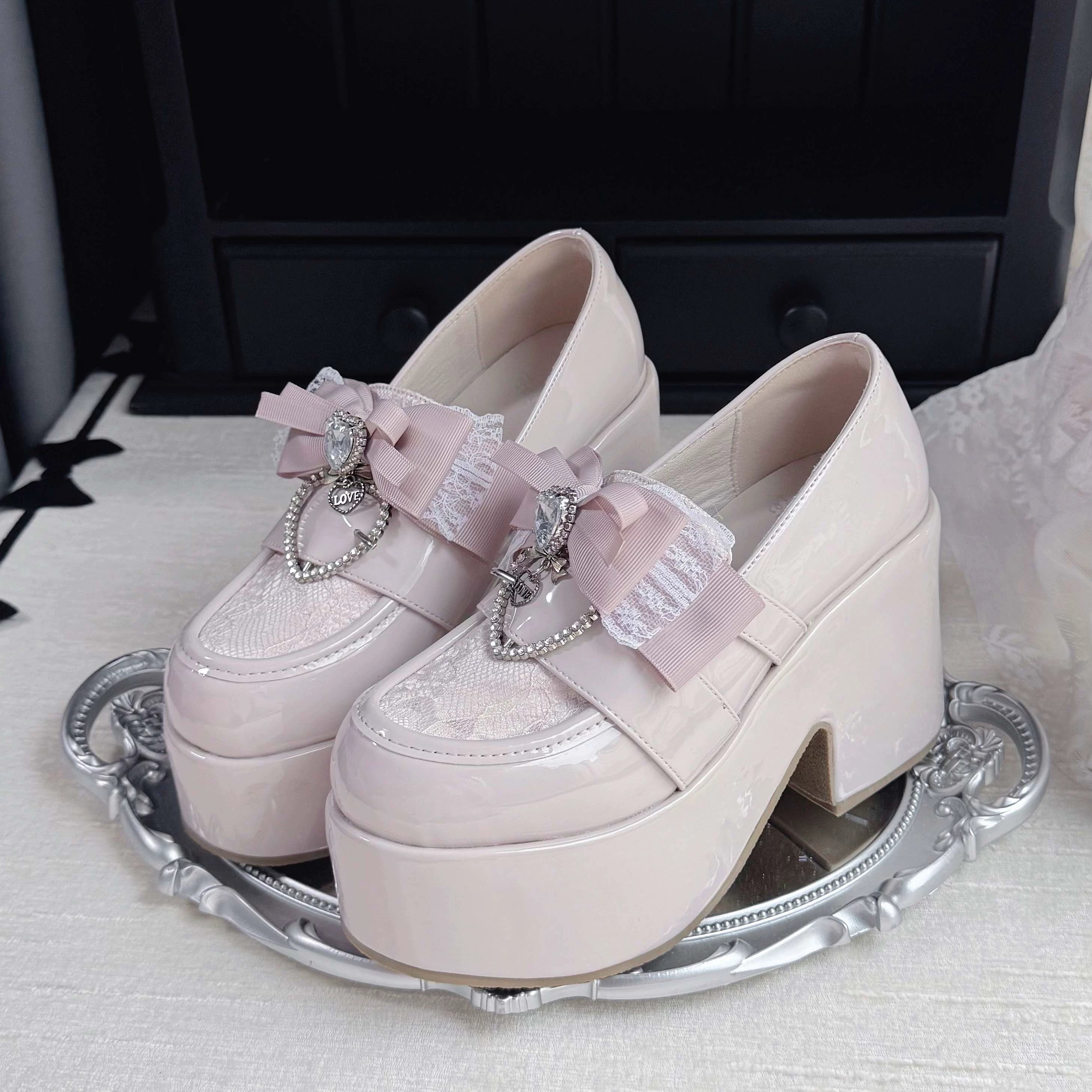 Ryousangata platform loafers styled outfit inspiration featuring complete Jirai Kei look with coordinating accessories and tights pairing