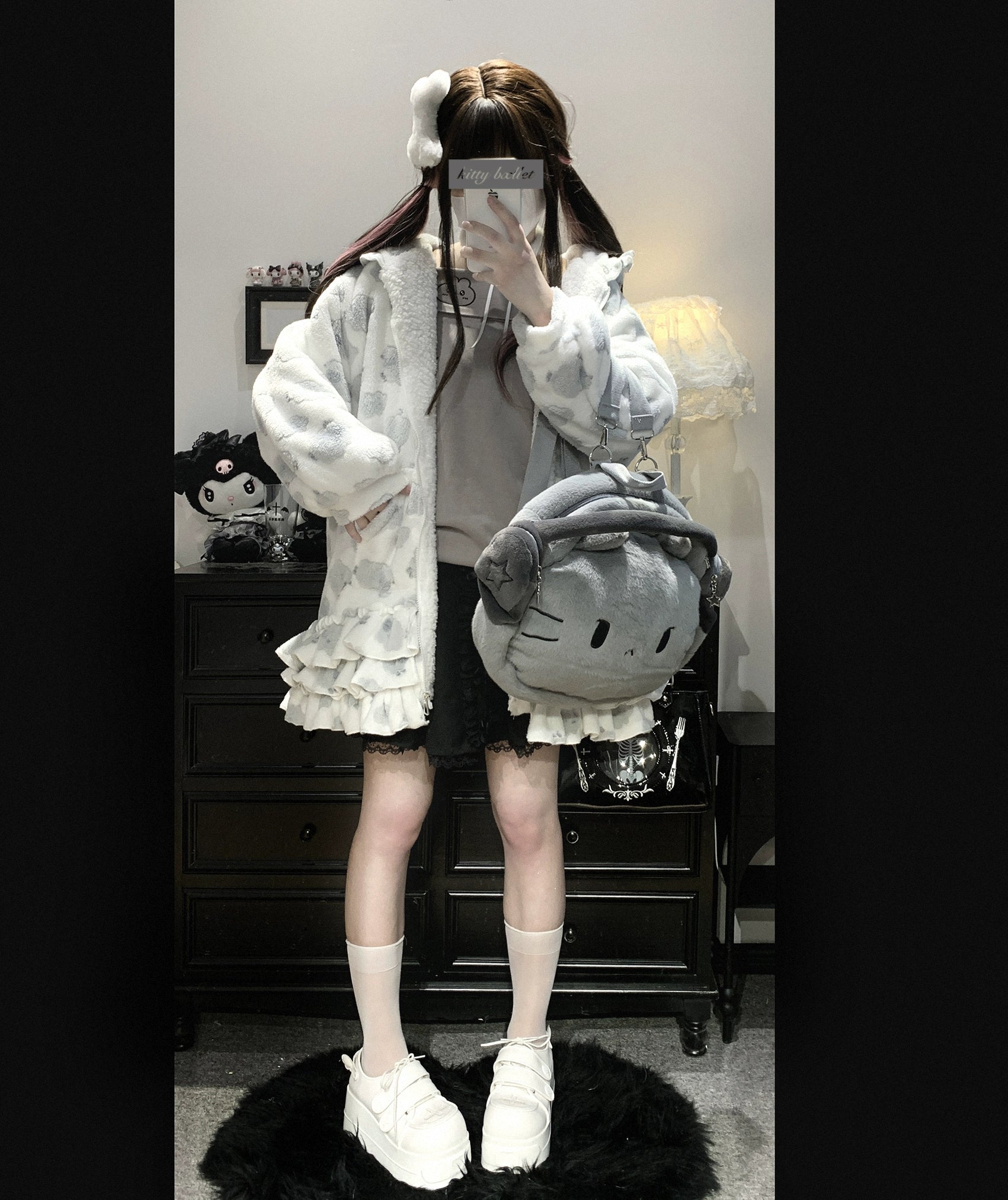 Jirai Kei heart print fleece coat pocket detail functional storage kawaii winter jacket aesthetic design