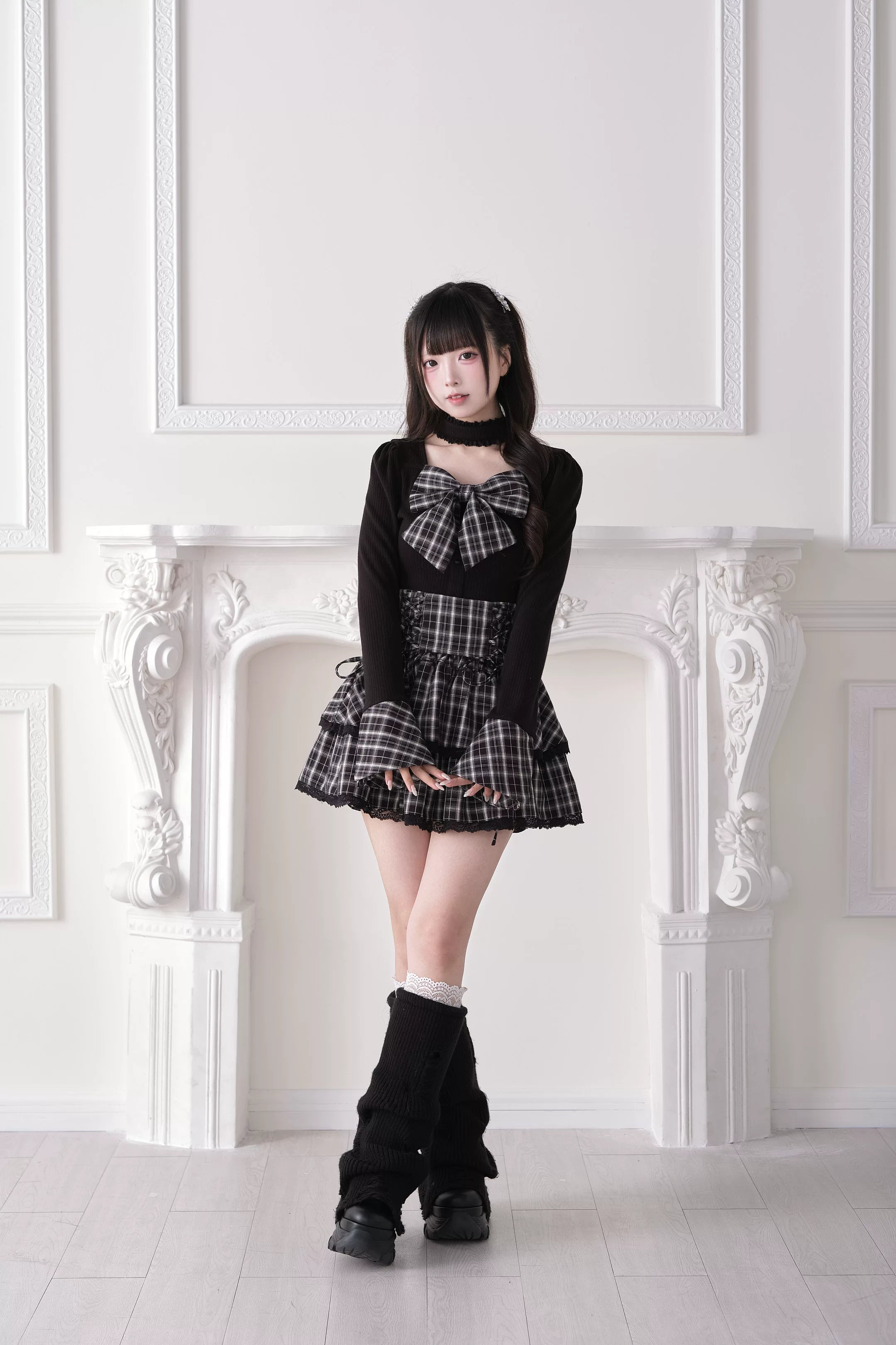 Jirai Kei choker knit top choker neckline detail close-up shot view