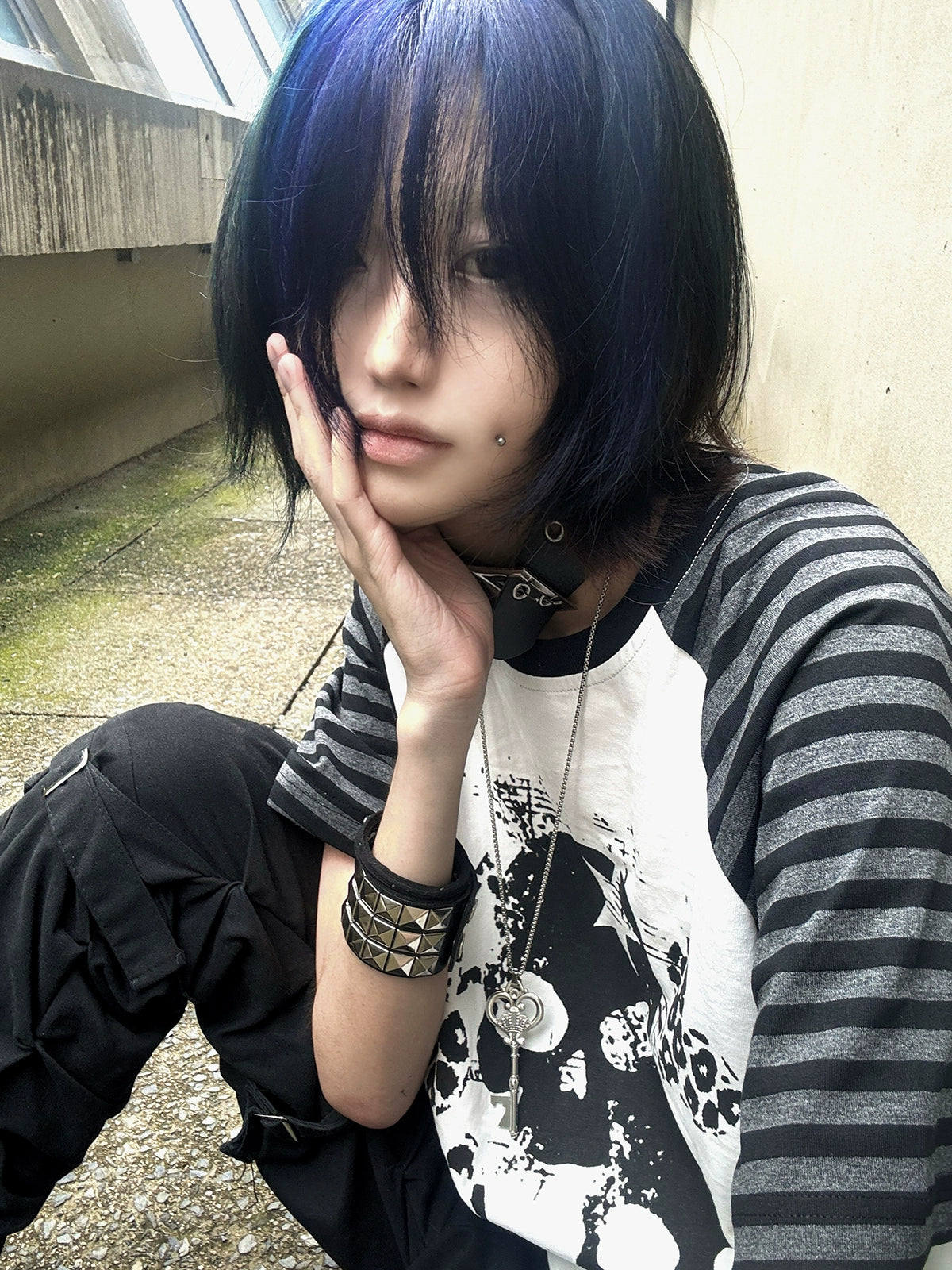 Black jirai kei gothic skull leopard raglan t-shirt crewneck detail neckline construction quality