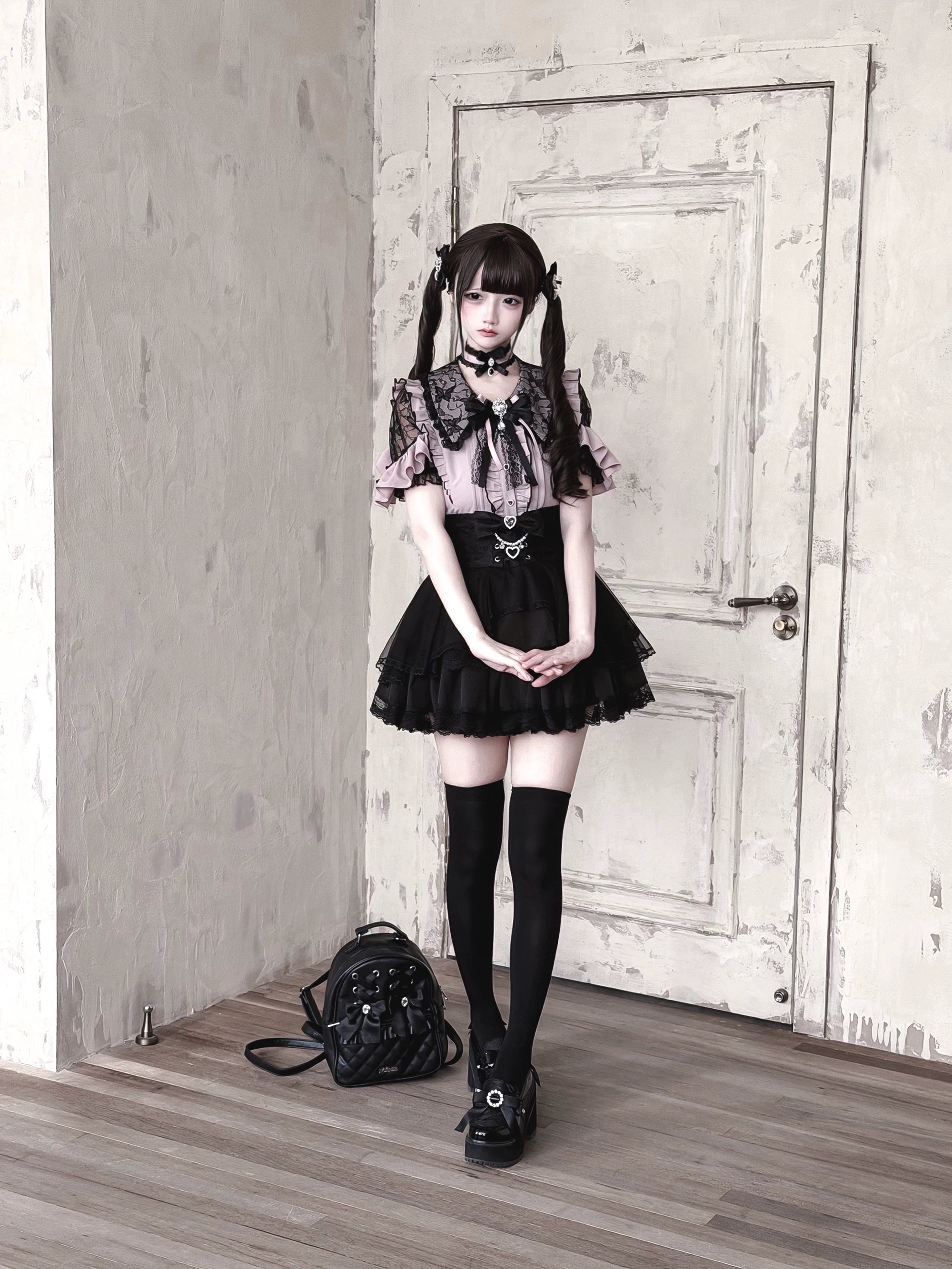 White Jirai Kei blouse peter pan collar and multi-layer ruffle design front showcase