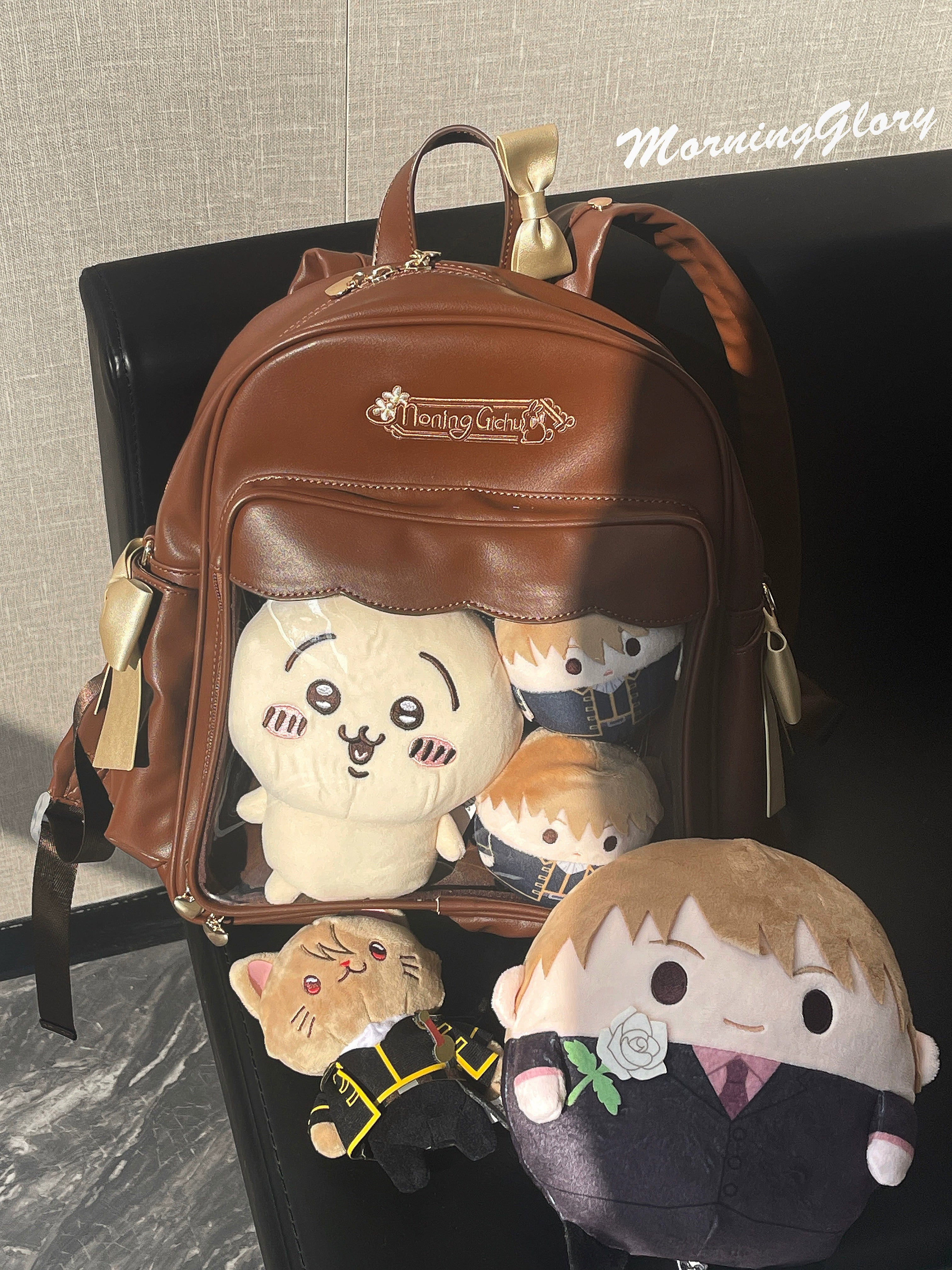 Transparent itabag convention ready styling tips anime fan aesthetic outfit coordination ideas