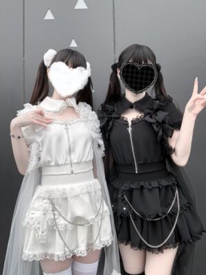 jirai-kei-two-piece-outfit-front-view-zip-up-crop-top-tiered-skirt-tulle-cape-ruffle-trim-chain-belt