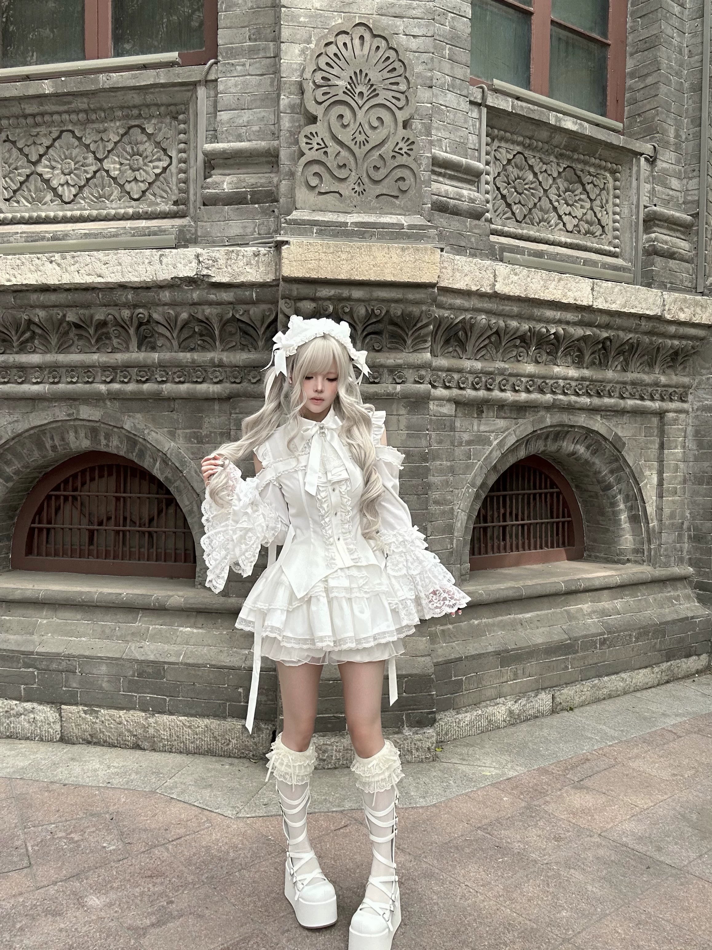 Creative individuals aesthetic expression jirai kei gothic lolita two-piece blouse and skirt fashion philosophy