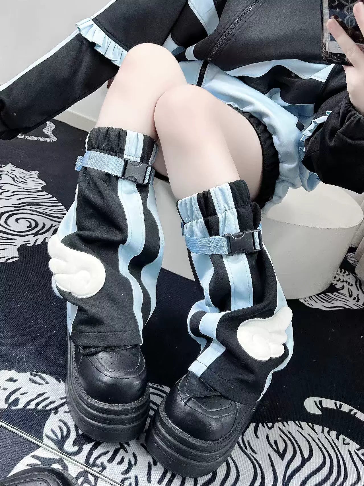 Black and white Tenshi Kaiwai leg warmers standalone product showcasing color variant and fit detail for Jirai Kei aesthetic styling