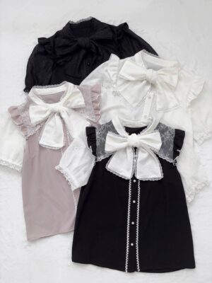 Jirai kei lace bow blouse four color variants flat lay overhead view white pink black color-blocking short sleeve ruffled shirt