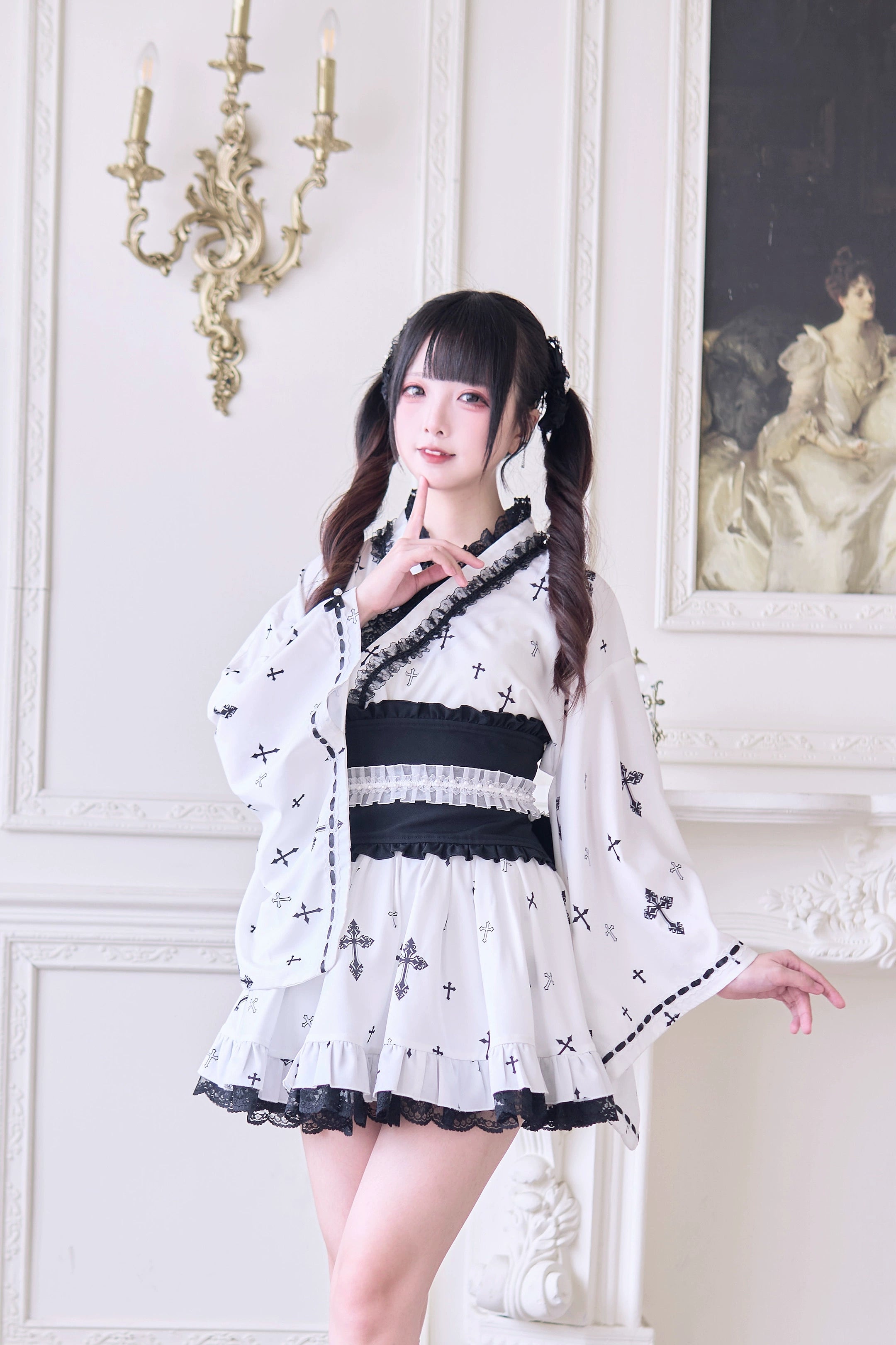 Wide obi belt detail showcasing black bow feature, elastic and zipper closure system, traditional Japanese-inspired belt construction for Jirai Kei outfit
