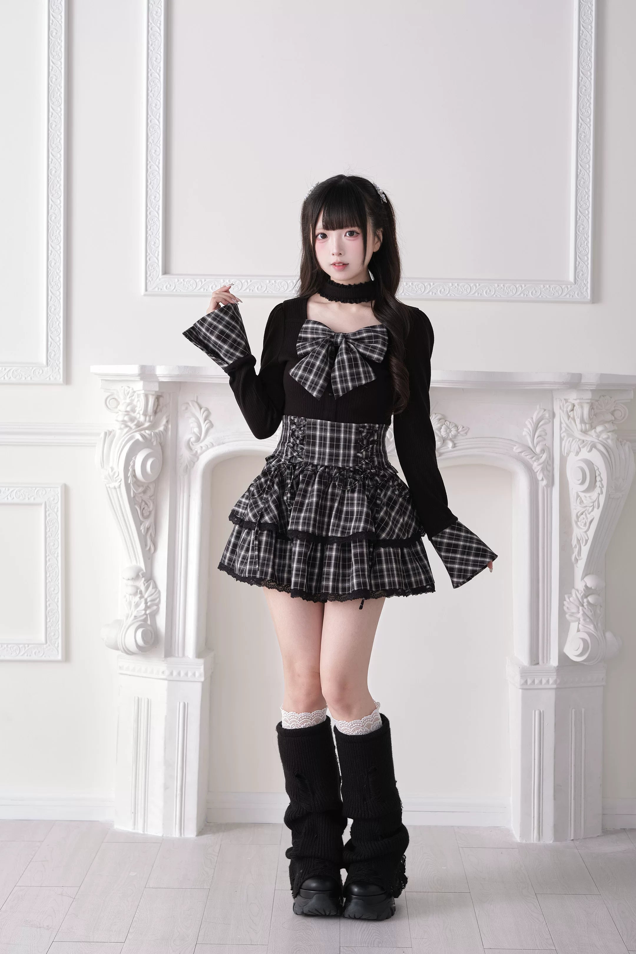 Jirai Kei choker knit top detail shot flared patchwork cuff design close-up view
