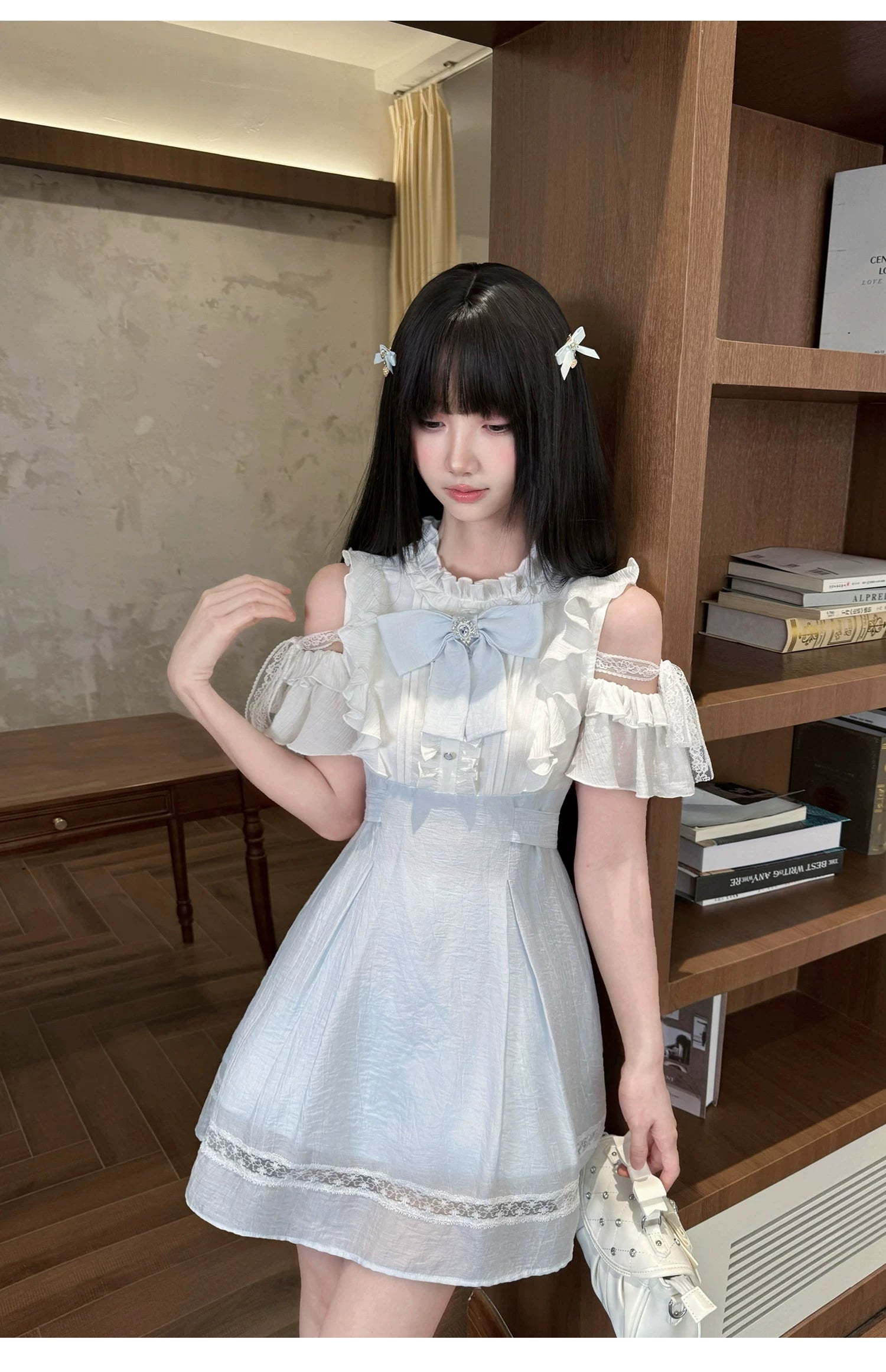 Seiso Kei long dress all size options S M L featuring short sleeves and light blue color block