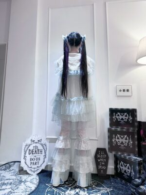 Ryousangata tulle polka dot set back view twin tail hairstyle layered ruffled tulle pants jirai kei