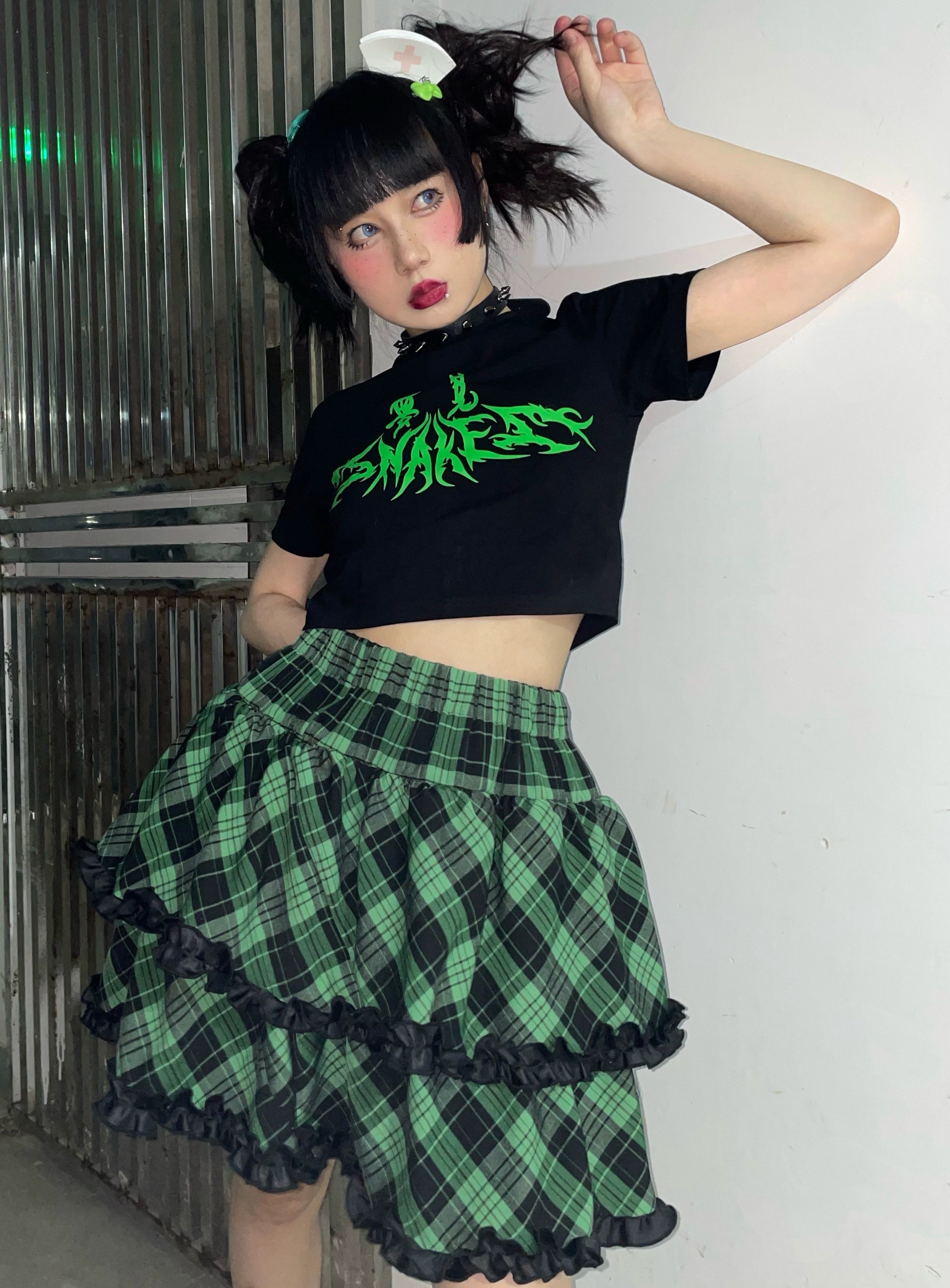 Jirai Kei plaid ruffle mini skirt sizing options, elastic waist fit guide, high-waist silhouette comfort and style