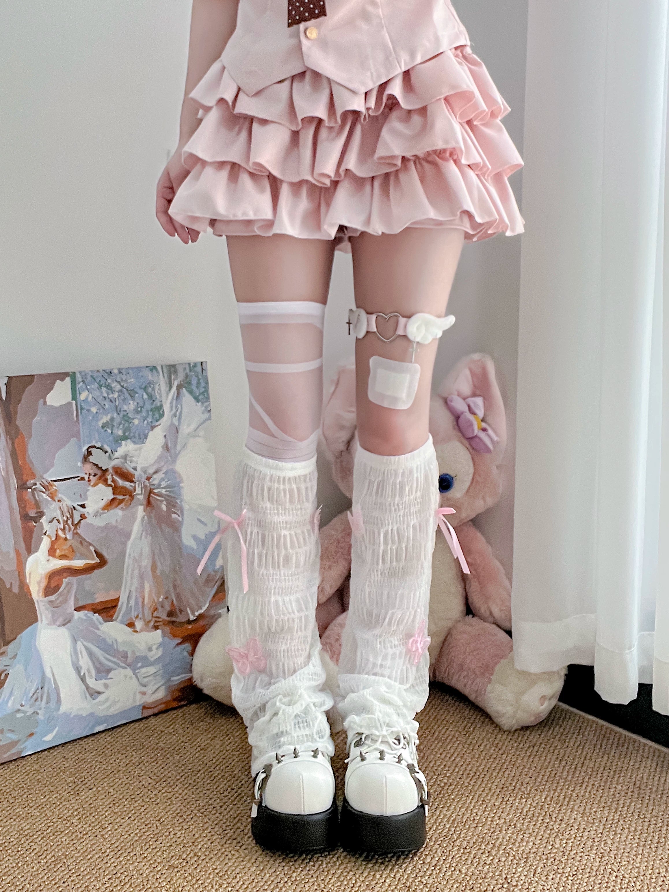 Jirai Kei mesh leg warmers set with pink ruffle skirt and black platform shoes - front full lower body shot
