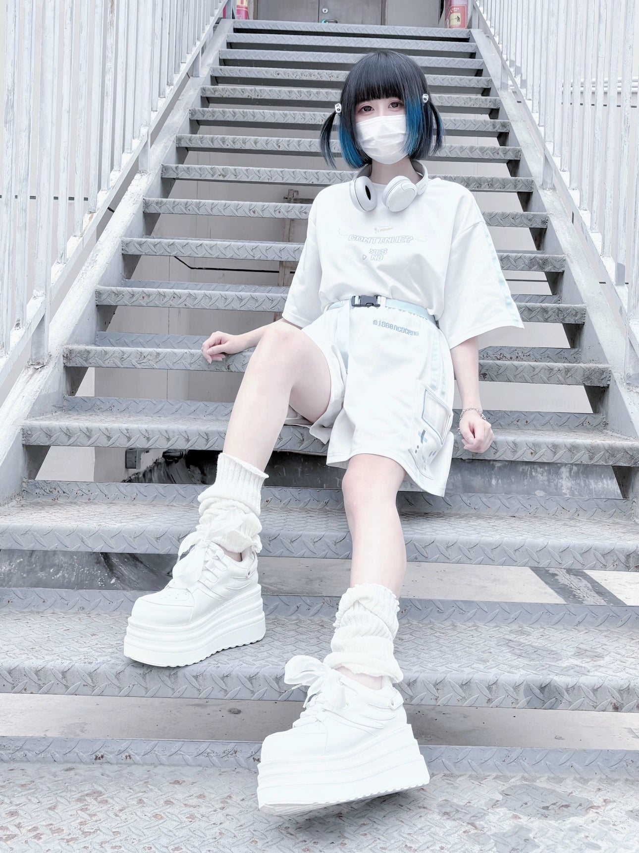 Jirai Kei platform sneakers PU material texture detail premium polyurethane durability weather resistance