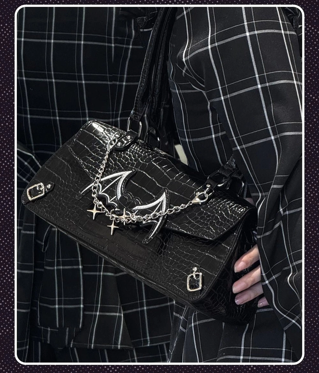 Bat-wing croc itabag anime convention styling shown with full Jirai Kei outfit goth lolita aesthetic dark fashion coordination