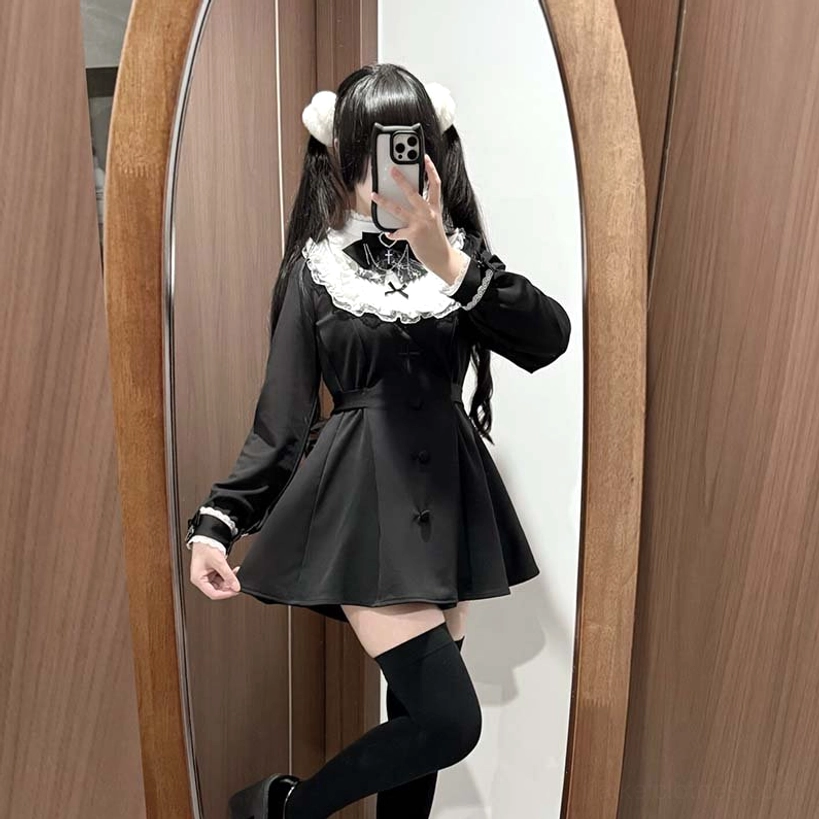 Black Jirai Kei dress set front button decorations ruffled lace collar lifted skirt detail A-line hem