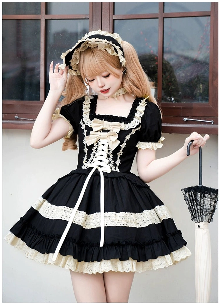 Jirai Kei Lolita classic black and beige OP dress close-up front view square neckline large beige bow lace-up ruffled hem parasol