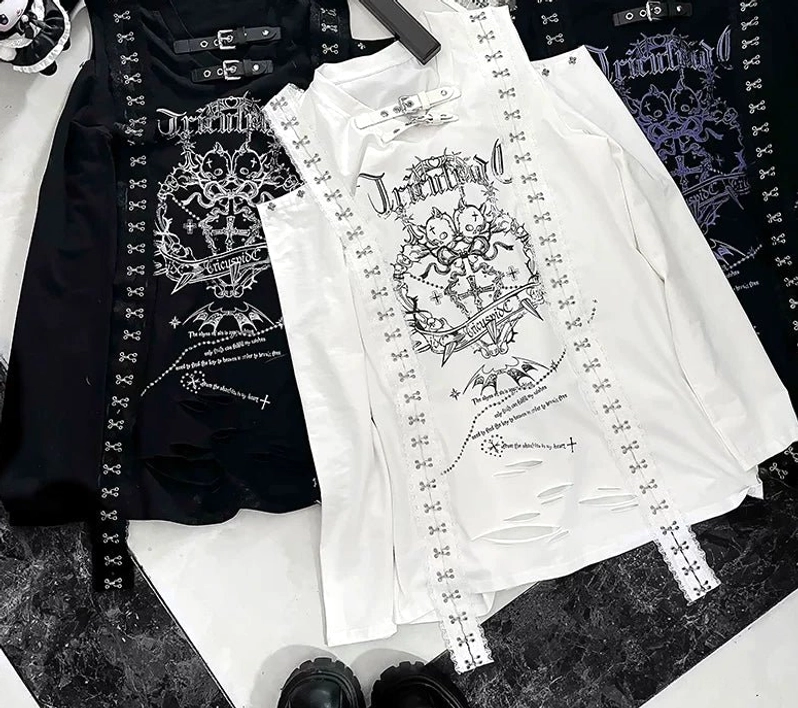 Full-length front pose of model wearing black subculture long-sleeve tee with distressed details, paired with alternative accessories and dark Jirai Kei fashion styling for lifestyle context