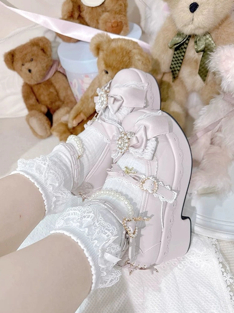 Black Jirai Kei platform Lolita shoes vintage inspired Lolita fashion subculture aesthetic