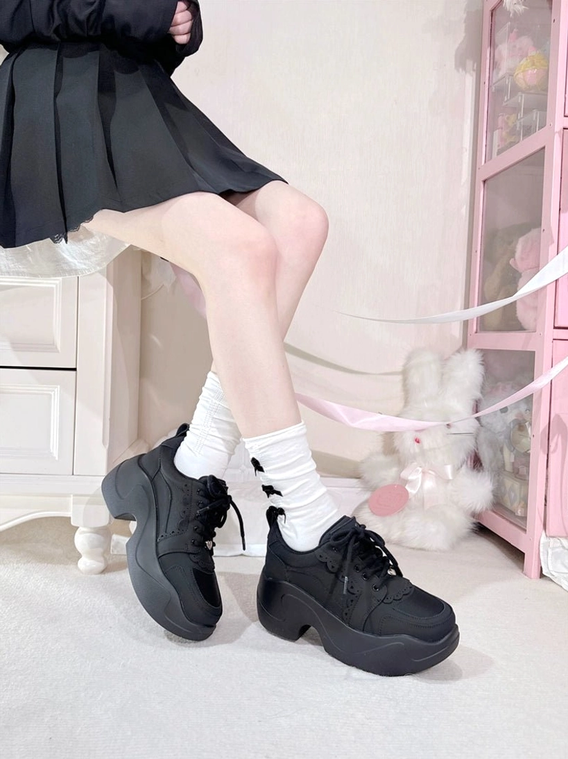 Black Jirai Kei platform sneakers side foot view model pleated skirt white socks pink bedroom girly aesthetic ruffled upper