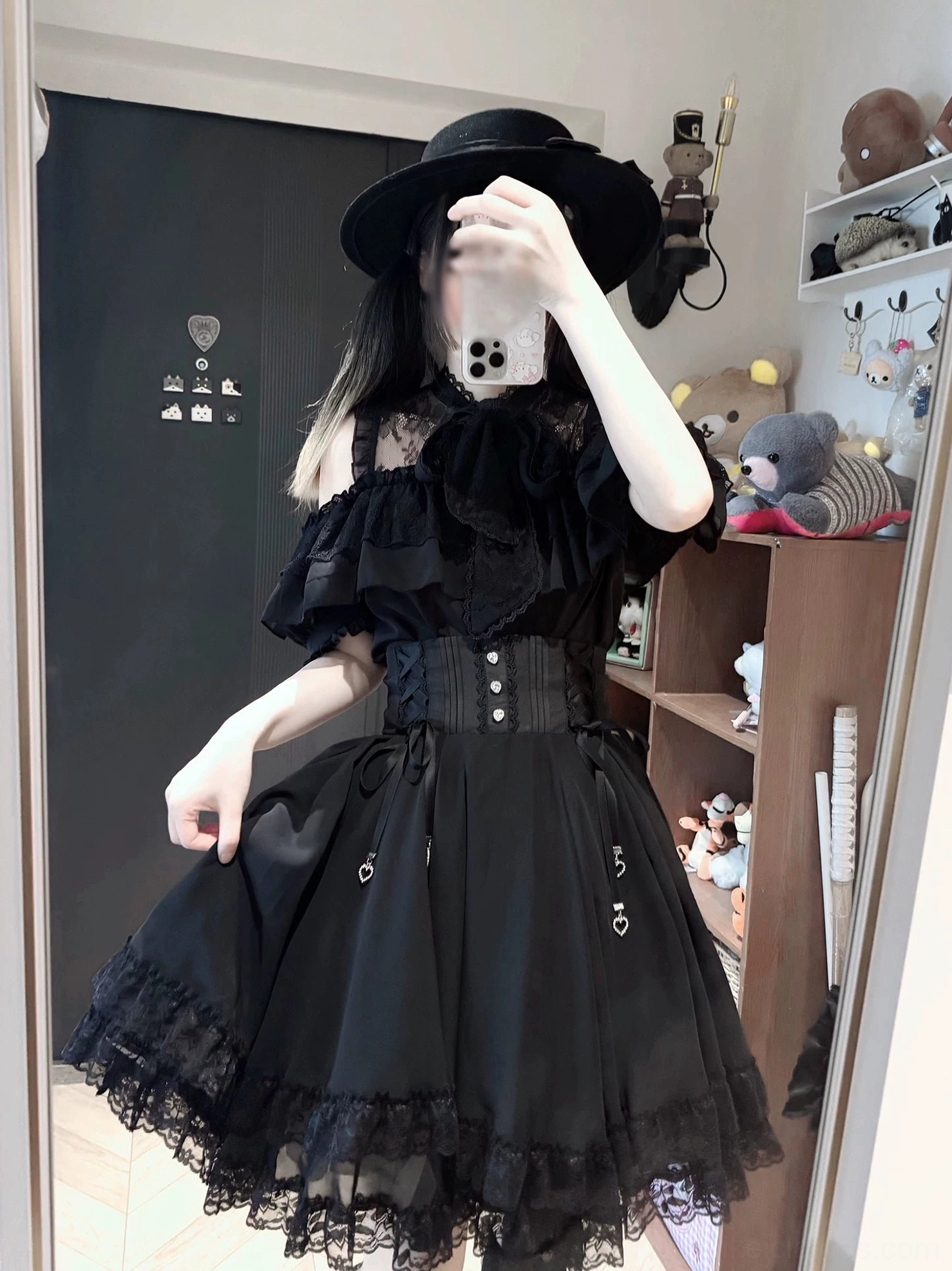 Black off-shoulder ruffle lace Jirai Kei blouse mirror selfie styling with gothic aesthetic accessories