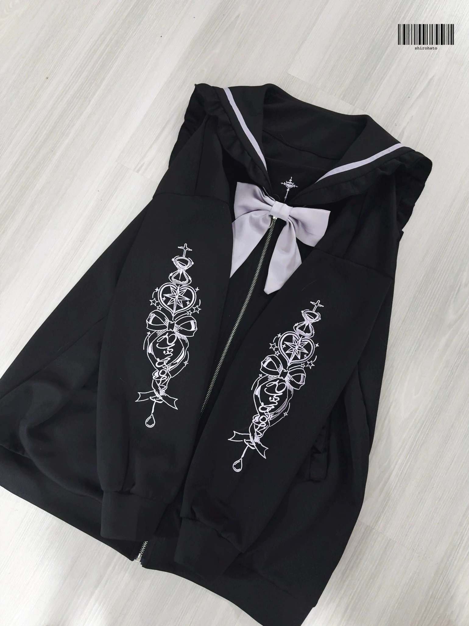Black-purple Jirai Kei sailor embroidered jacket thigh-high socks and choker coordination styling