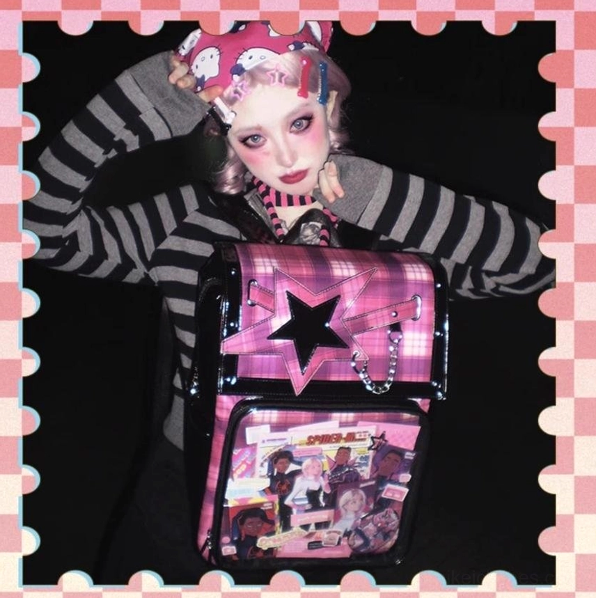 Black-red plaid star ita backpack nylon film PVC material quality and durability showcase