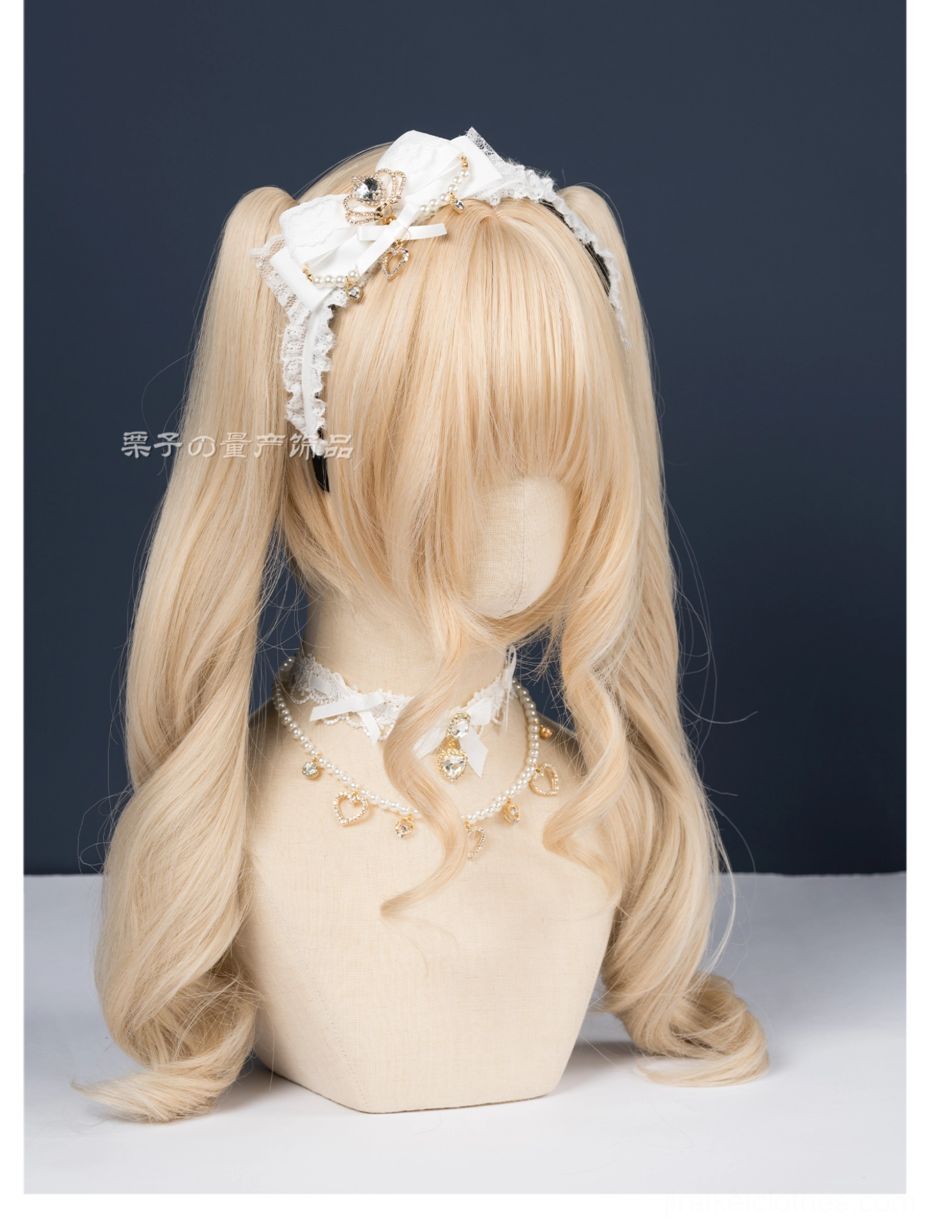 Black ryousangata plush bow headband mannequin front view dark material cozy aesthetic matching accessories