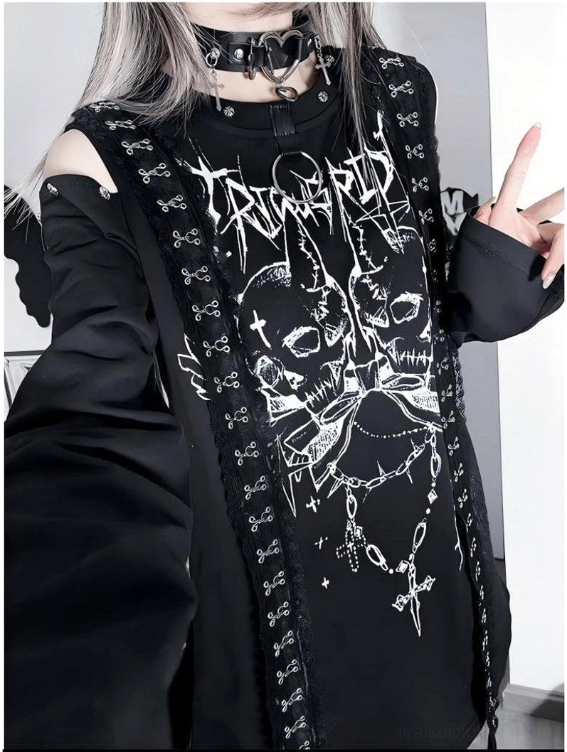 Black-white jirai kei oversized cold-shoulder t-shirt with skull and cross print design detail