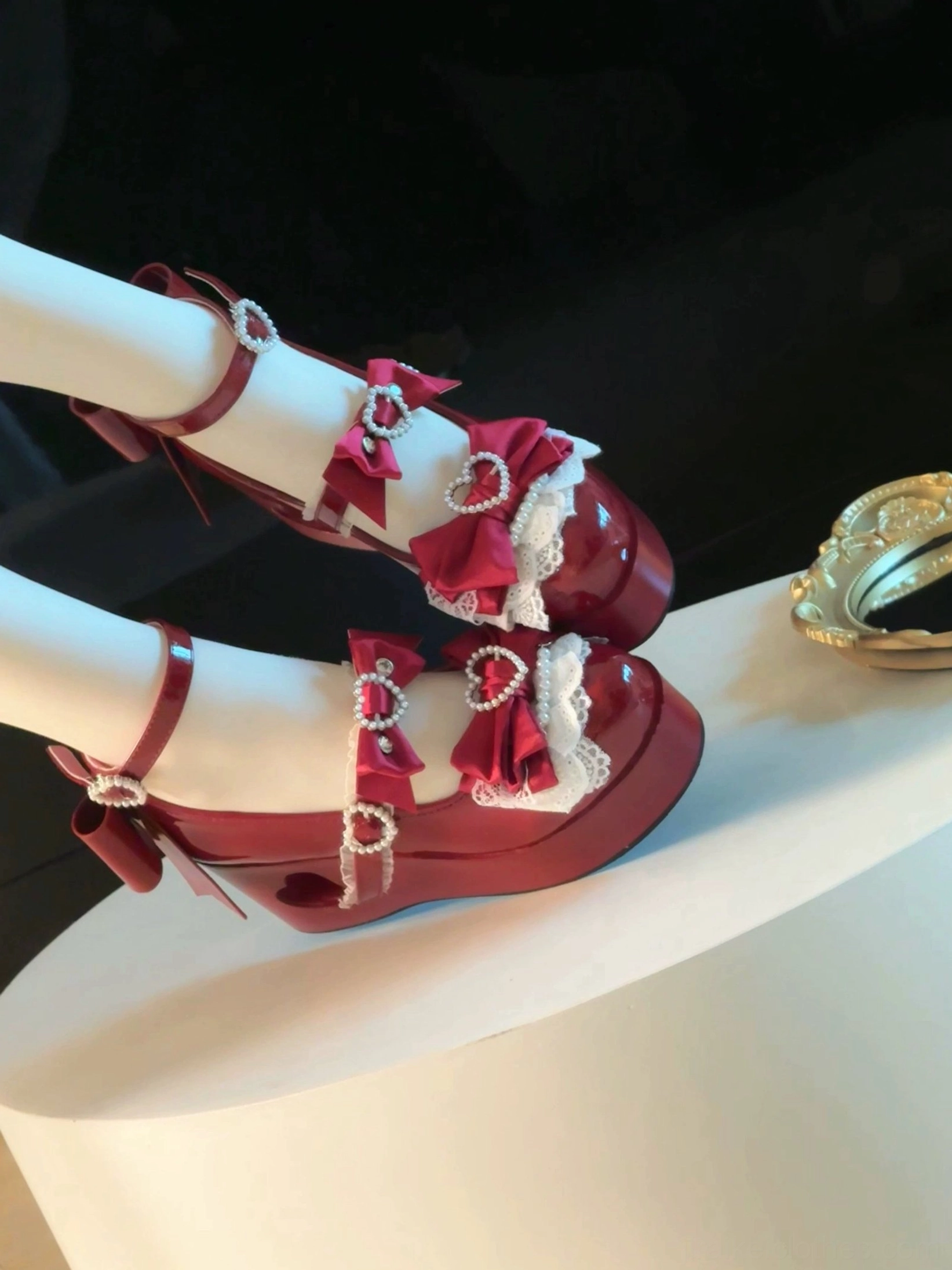Burgundy Jirai Kei platform Mary Jane shoes styled with seasonal outfit coordination suggestions for autumn and winter aesthetic looks