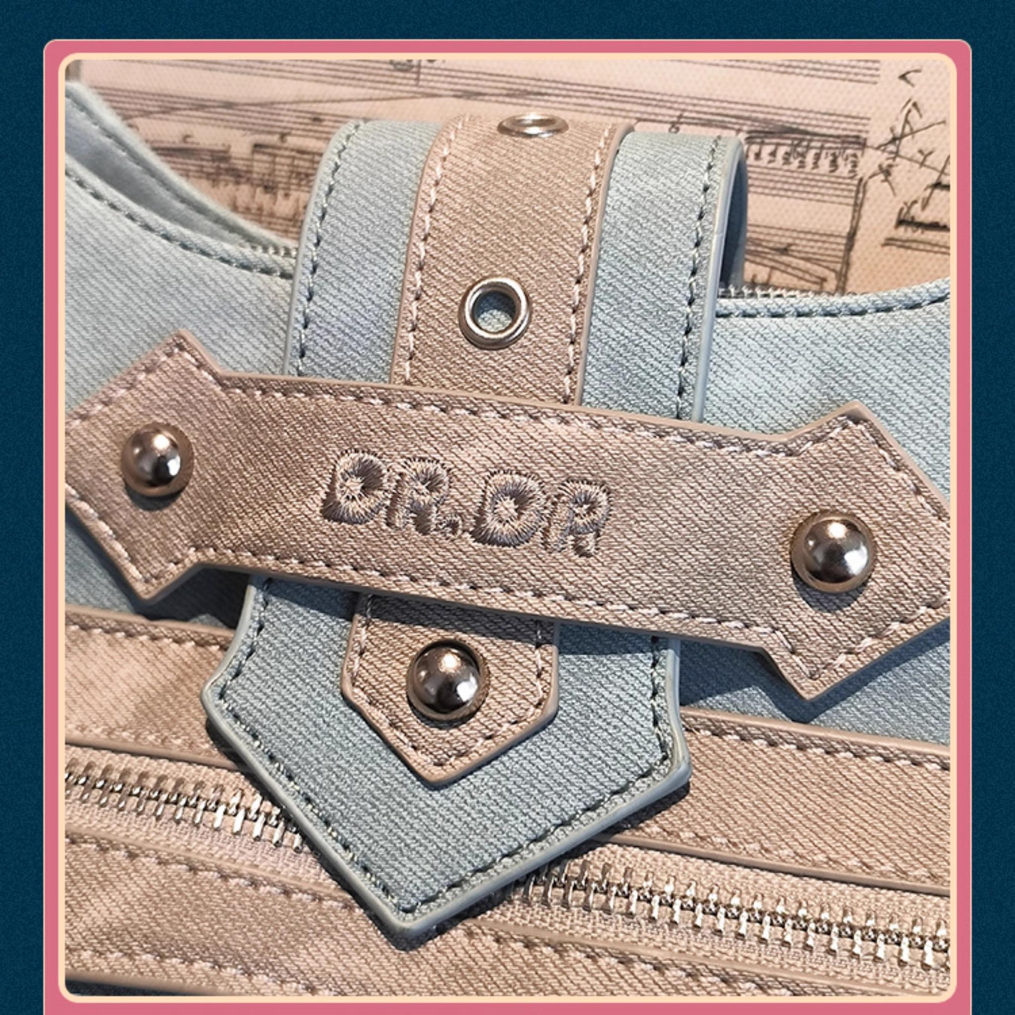 Jirai Kei ita bag close-up of magnetic snap closure mechanism and front surface decorative stud details showing premium hardware construction