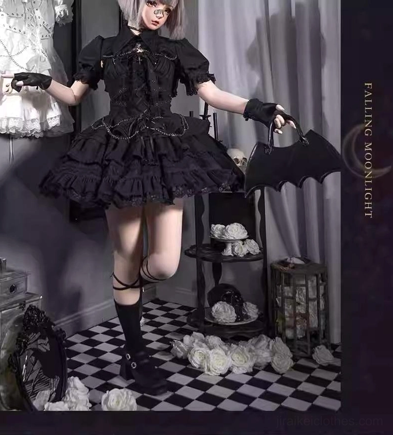 Gothic Lolita dress removable chain bow accents detail showcasing metal hardware customization options