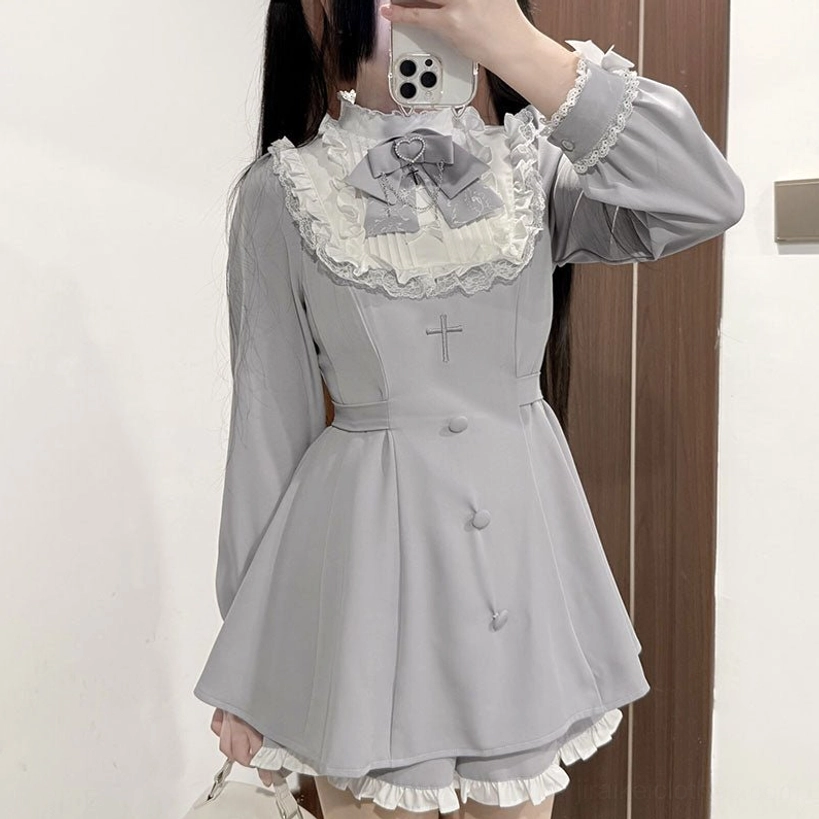 Light gray Jirai Kei dress set close-up front view heart-shaped bow ruffled lace collar front button decoration cross embroidery