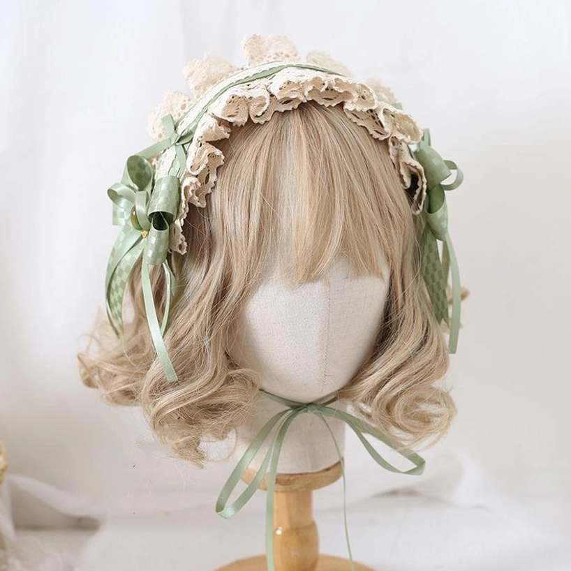 Green diamond pearl Jirai Kei hair clip featuring sparkling gem-inspired detailing, pearl drop accents, metallic embellishments perfect for vintage-inspired alternative hairstyling