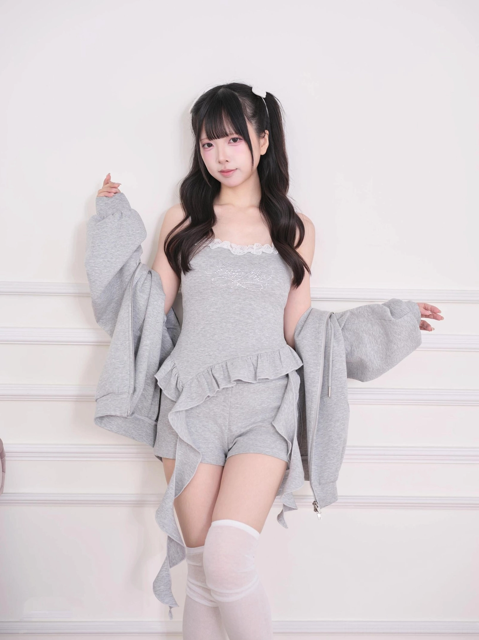 Grey camisole and shorts two-piece set with ruffled hem and lace details - Jirai Kei versatile grey colorway