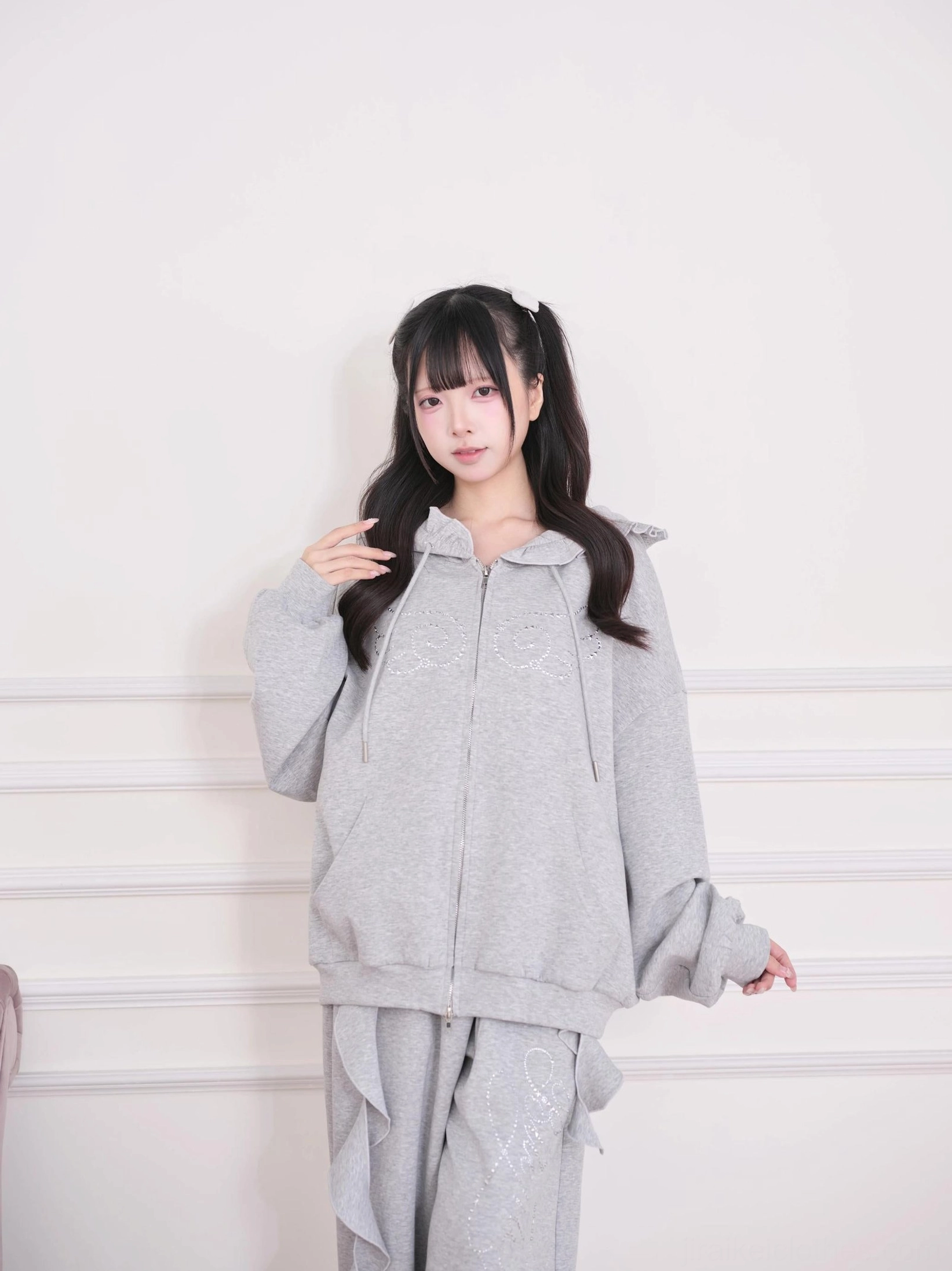 Grey hoodie jacket front view with ruffled hood and two-way zipper system - Jirai Kei relaxed grey neutral piece
